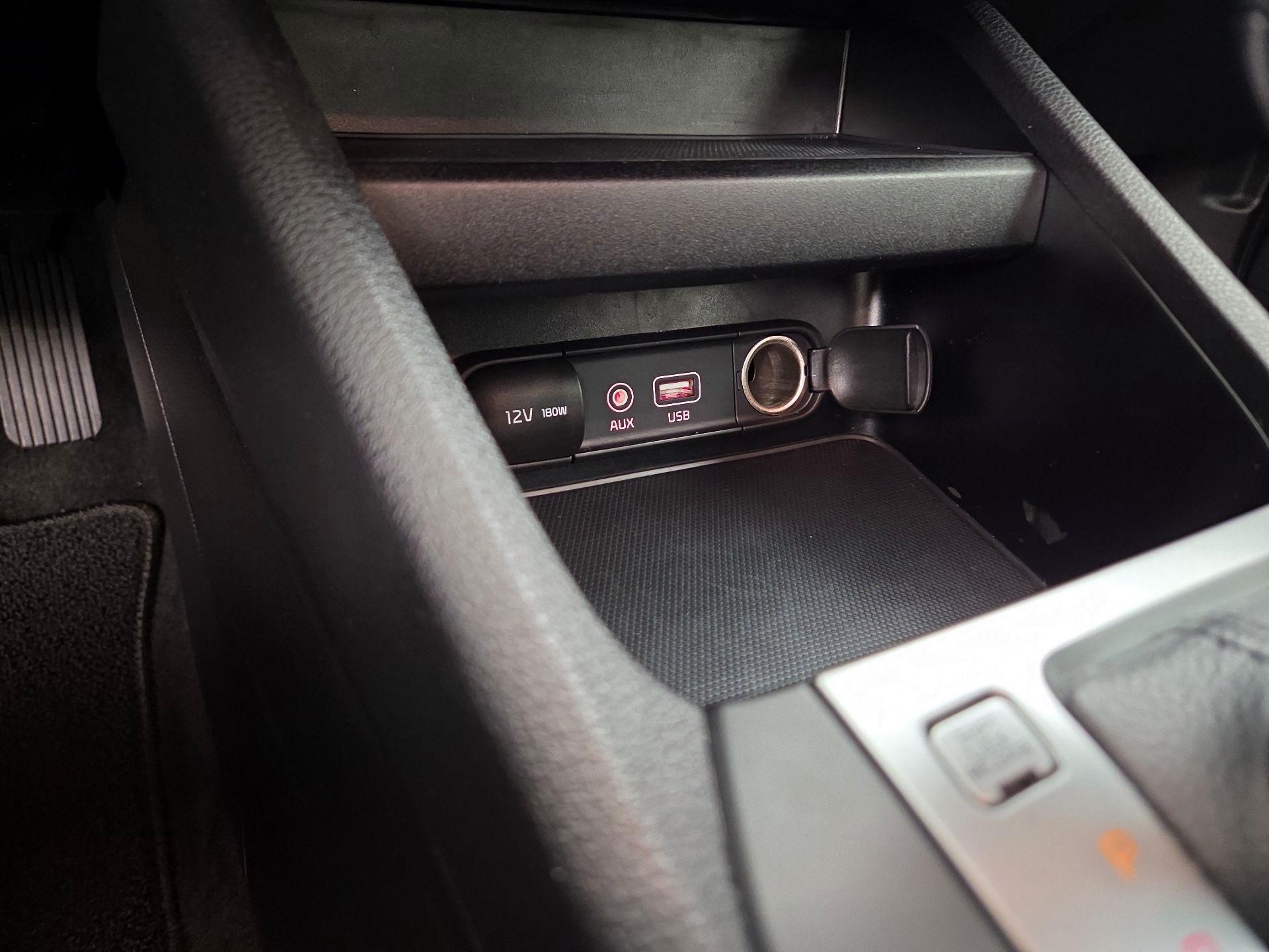 Thumbnail: 2021 Kia Forte - 16