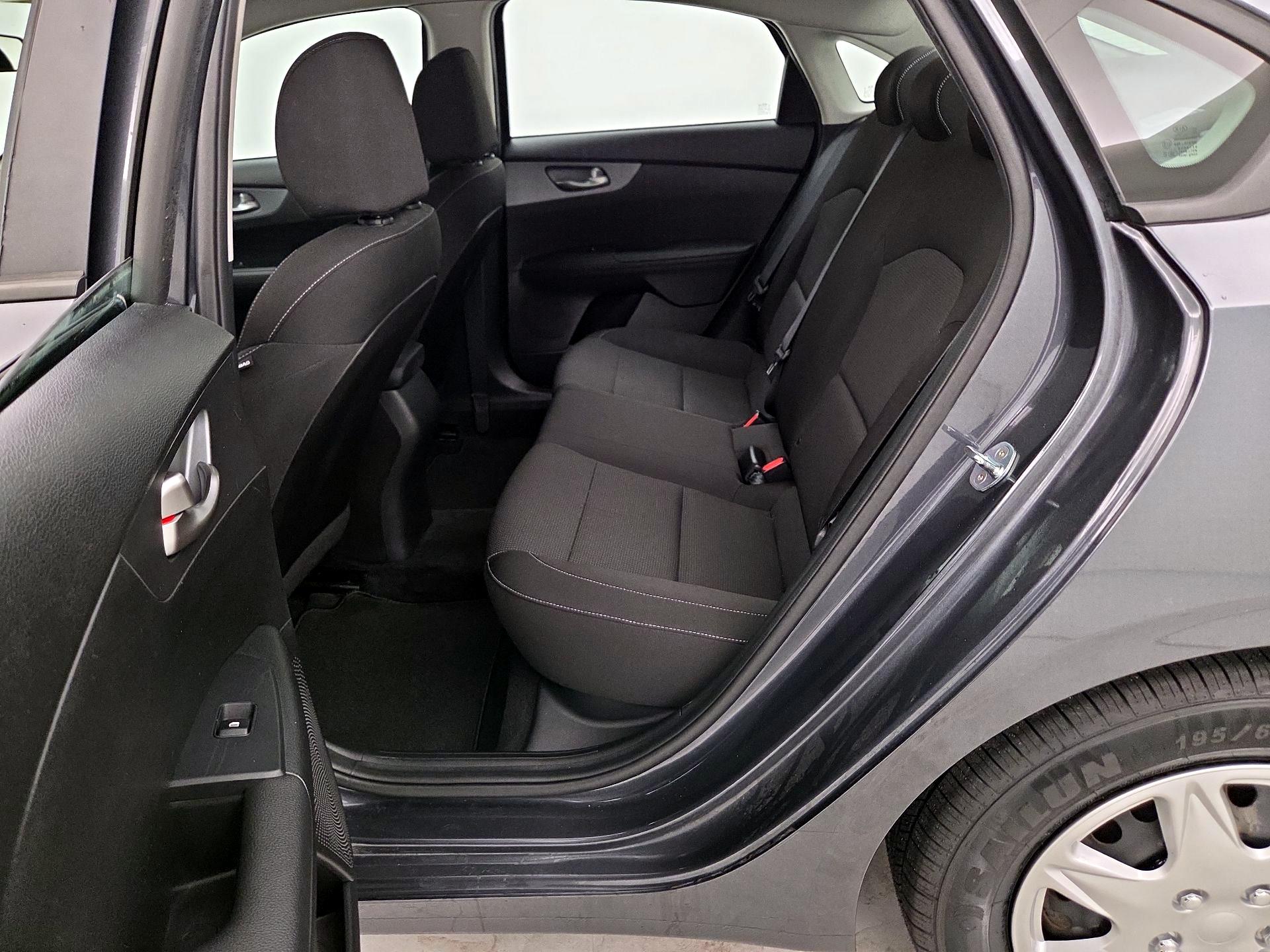 Thumbnail: 2021 Kia Forte - 17