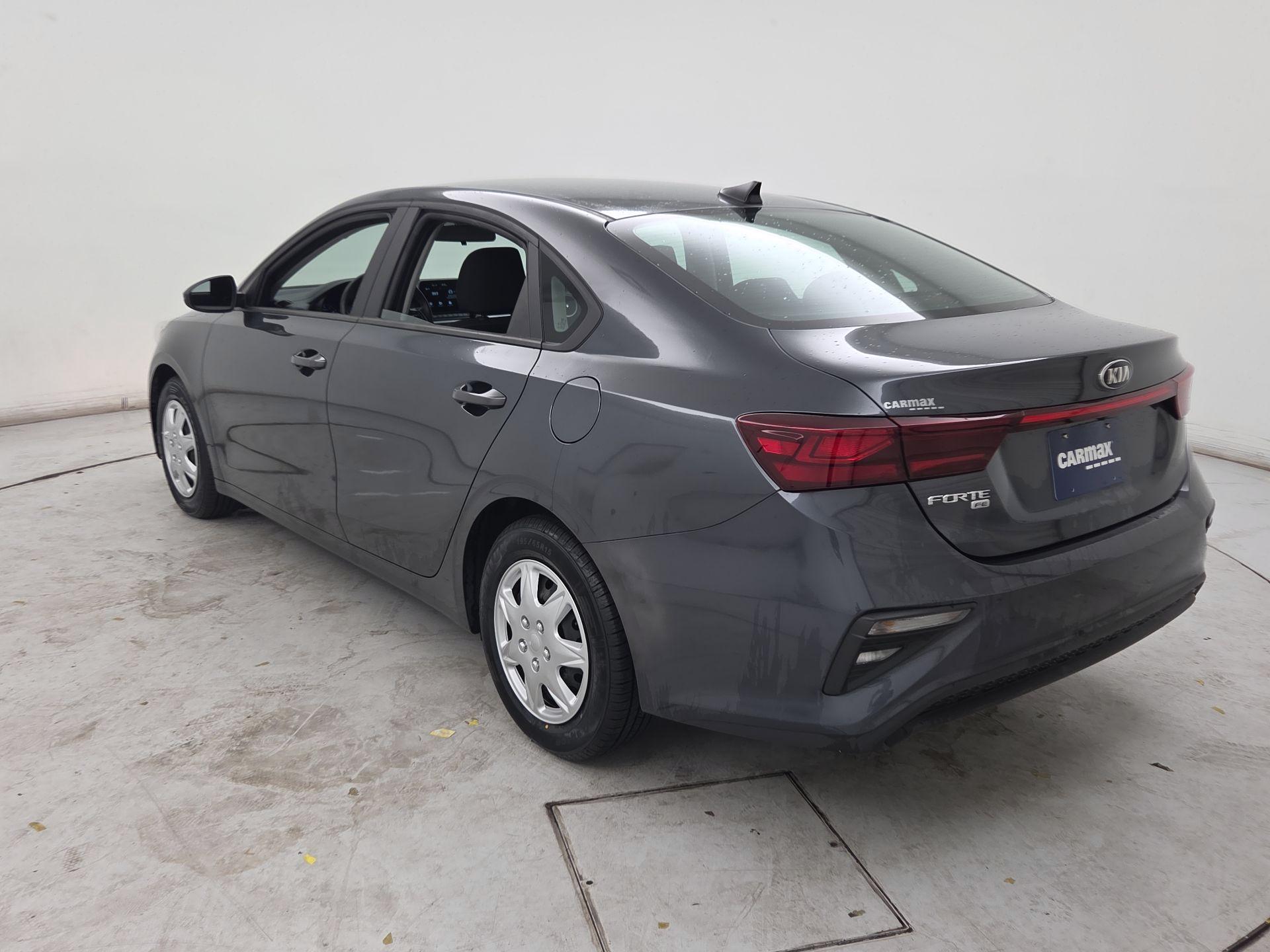 Thumbnail: 2021 Kia Forte - 7