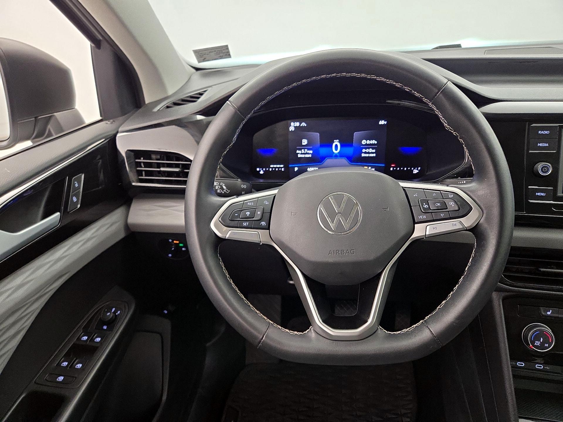 Thumbnail: 2024 Volkswagen Taos - 10