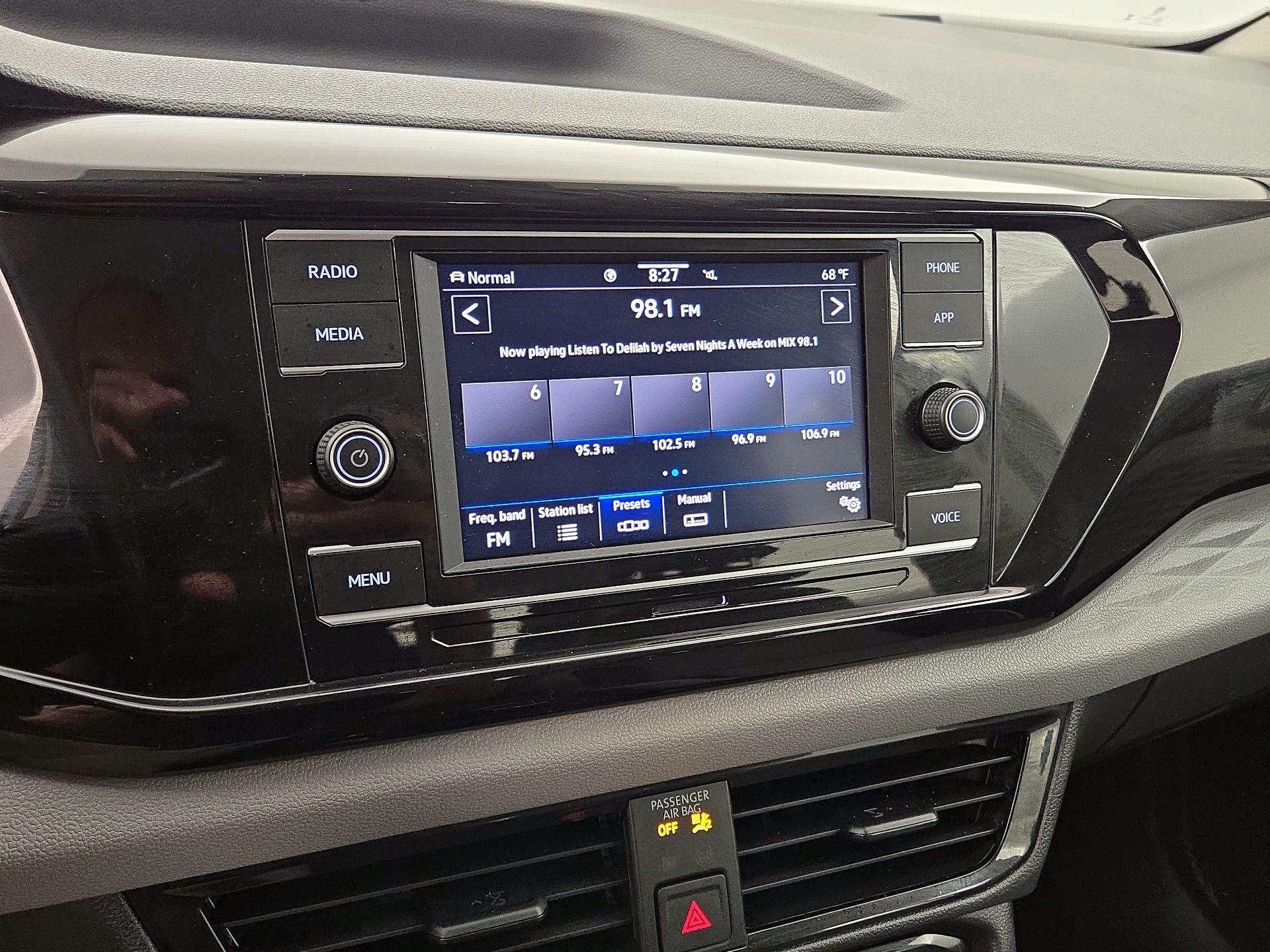 Thumbnail: 2024 Volkswagen Taos - 15