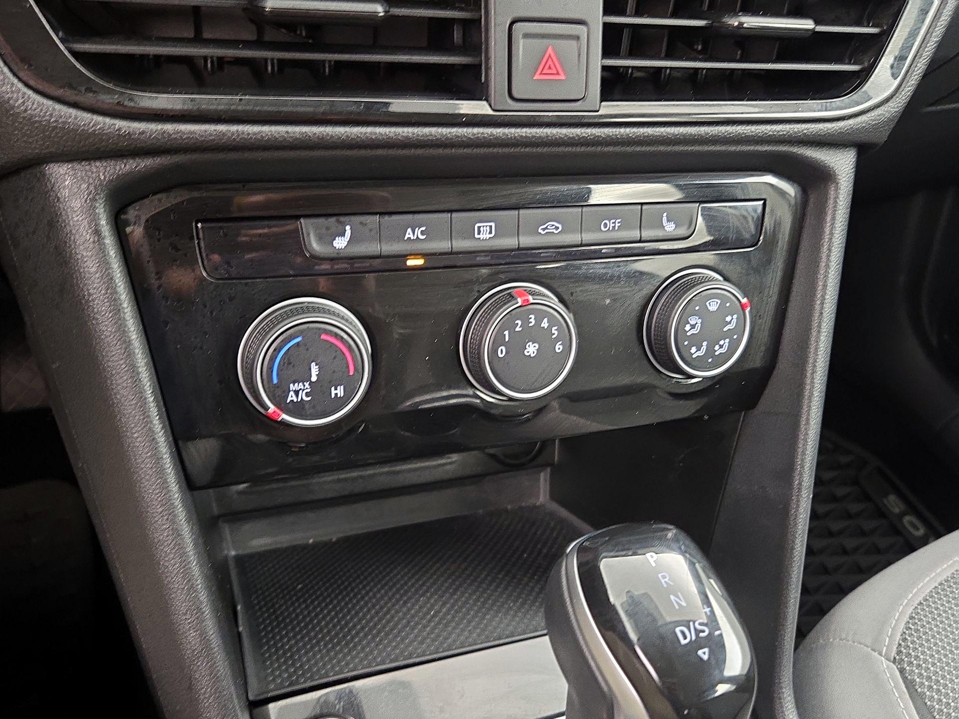 Thumbnail: 2024 Volkswagen Taos - 16