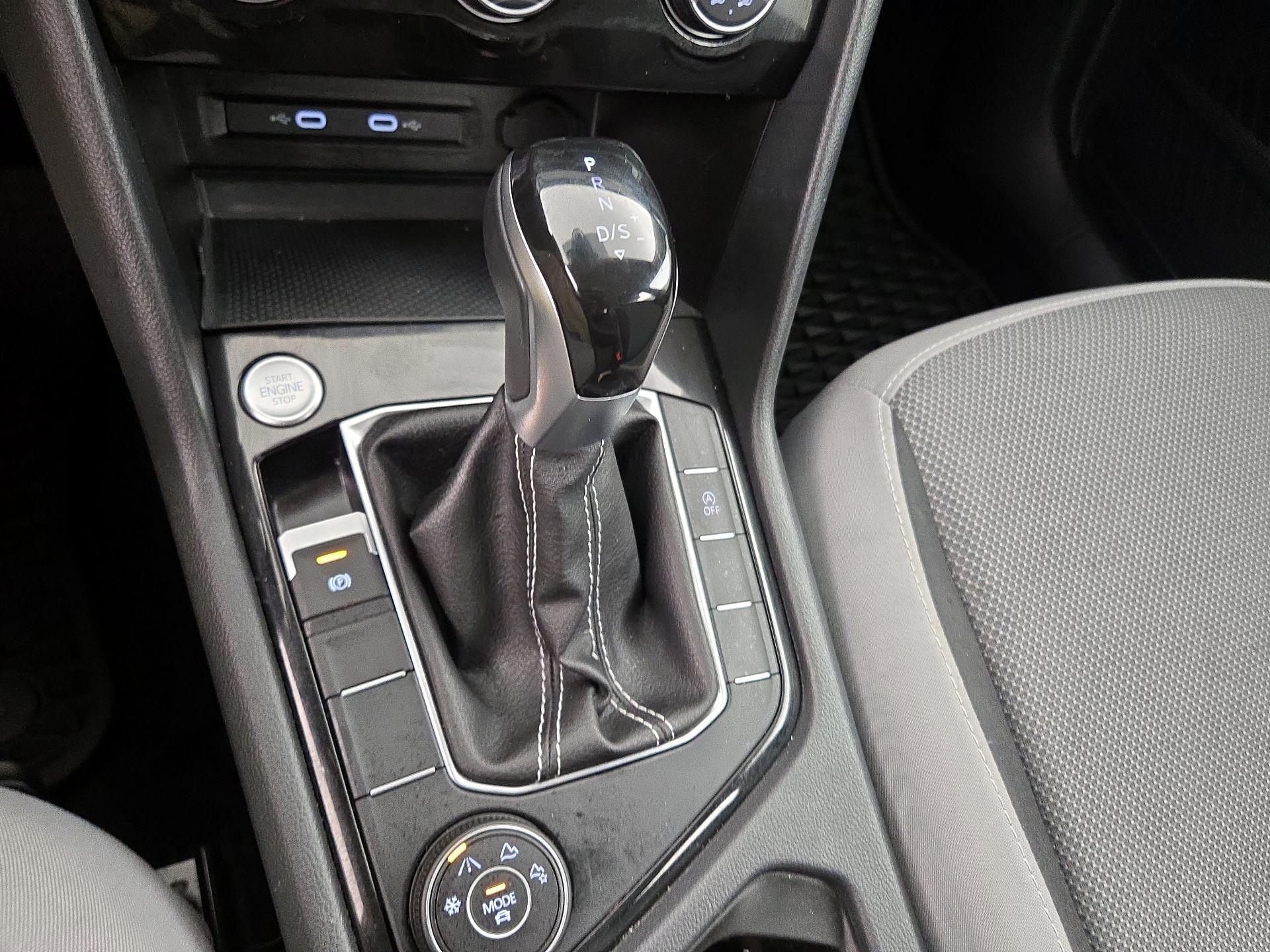 Thumbnail: 2024 Volkswagen Taos - 17