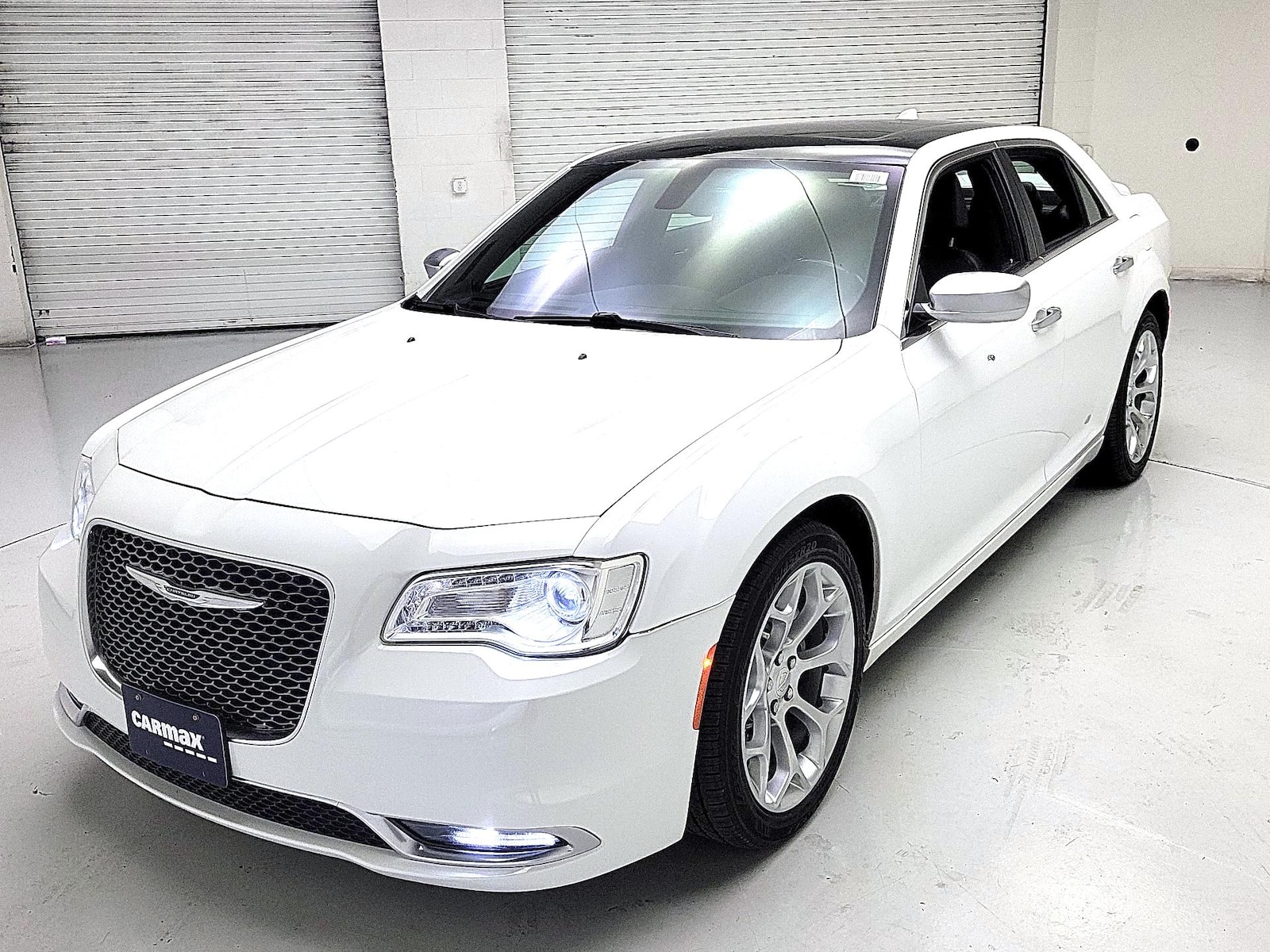 2017 Chrysler 300 C Platinum