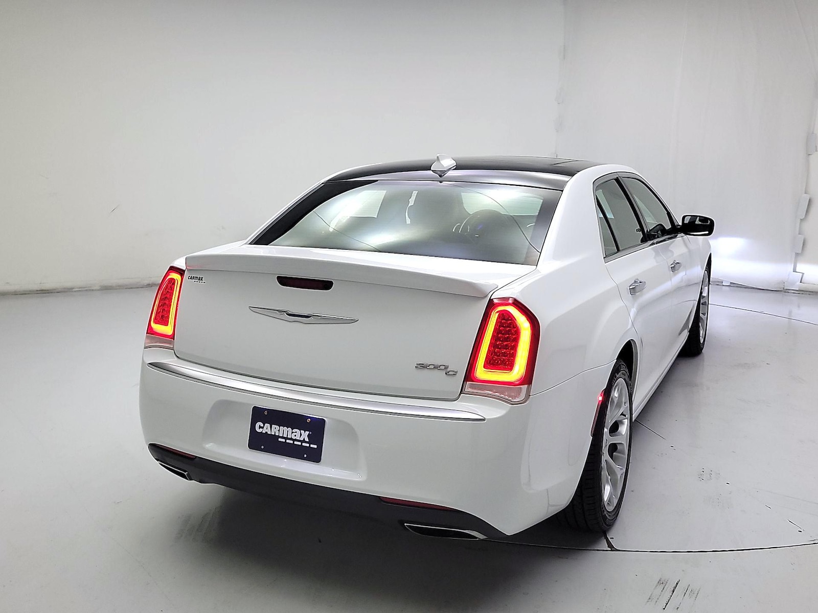 2017 Chrysler 300 C Platinum