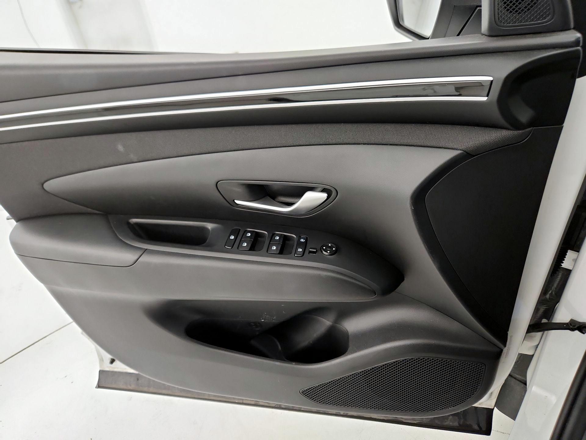 Thumbnail: 2023 Hyundai Tucson - 12