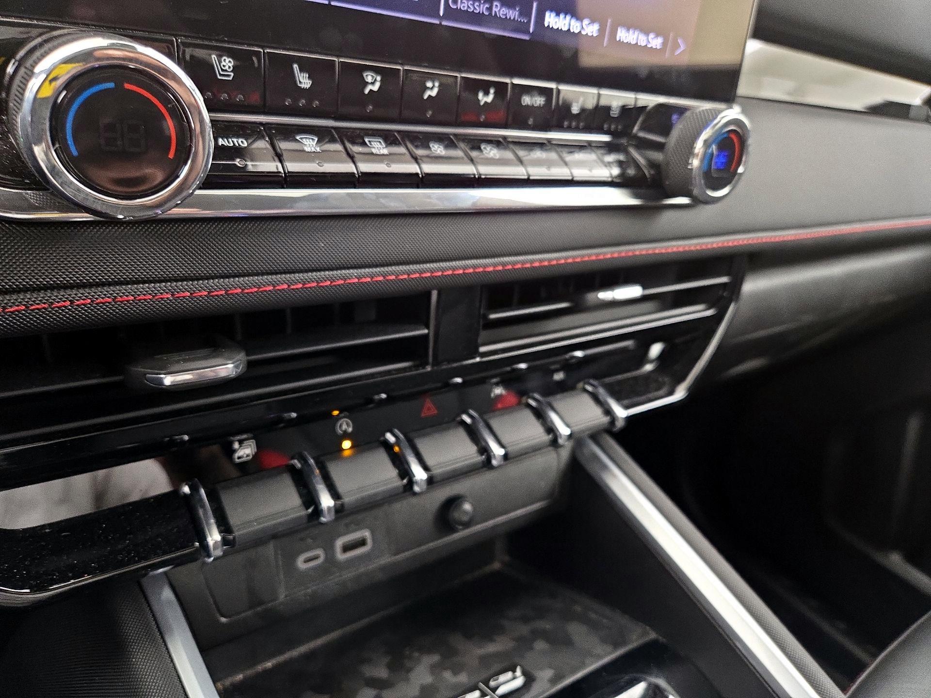 Thumbnail: 2023 Chevrolet Colorado - 16