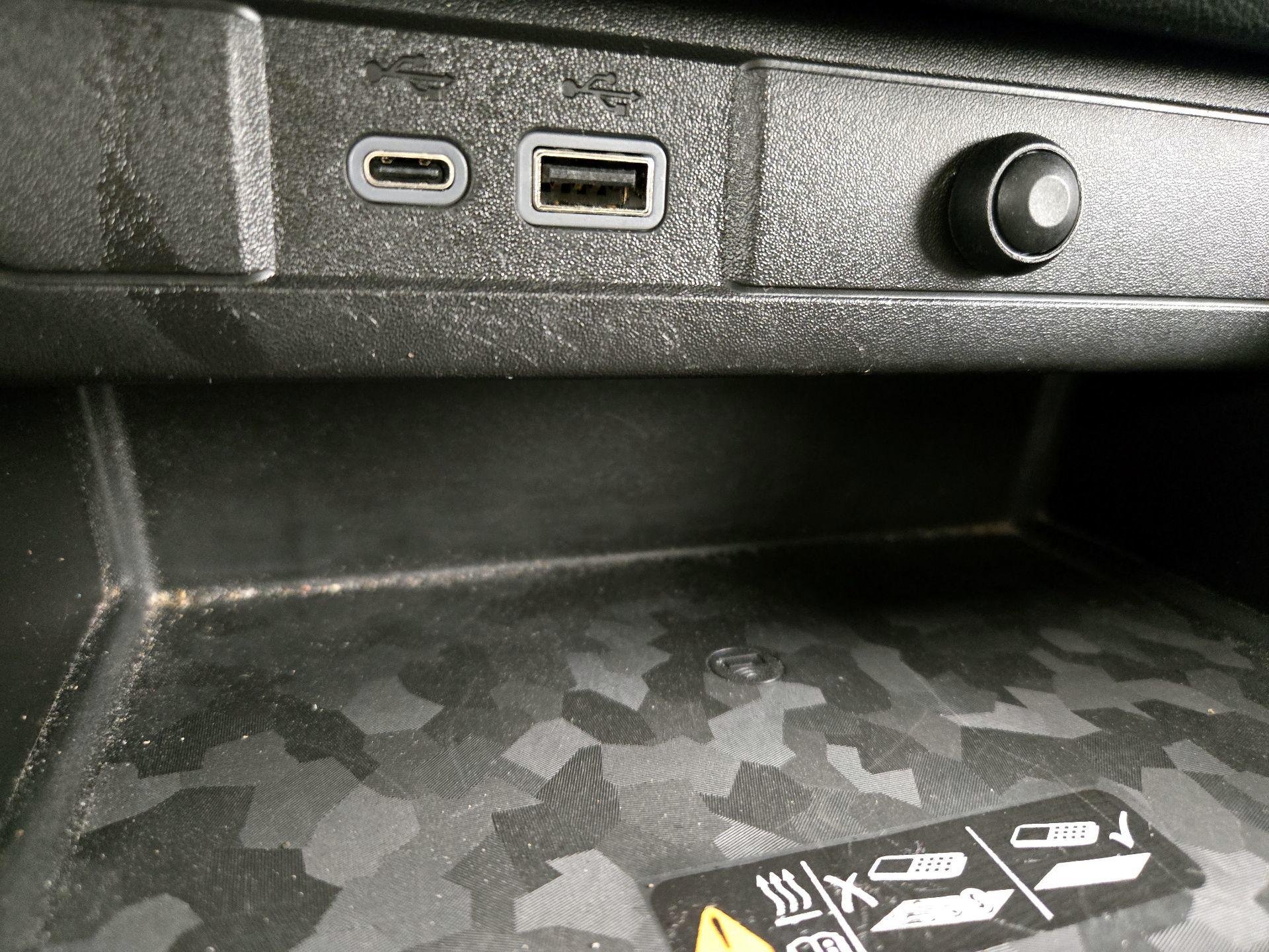 Thumbnail: 2023 Chevrolet Colorado - 18