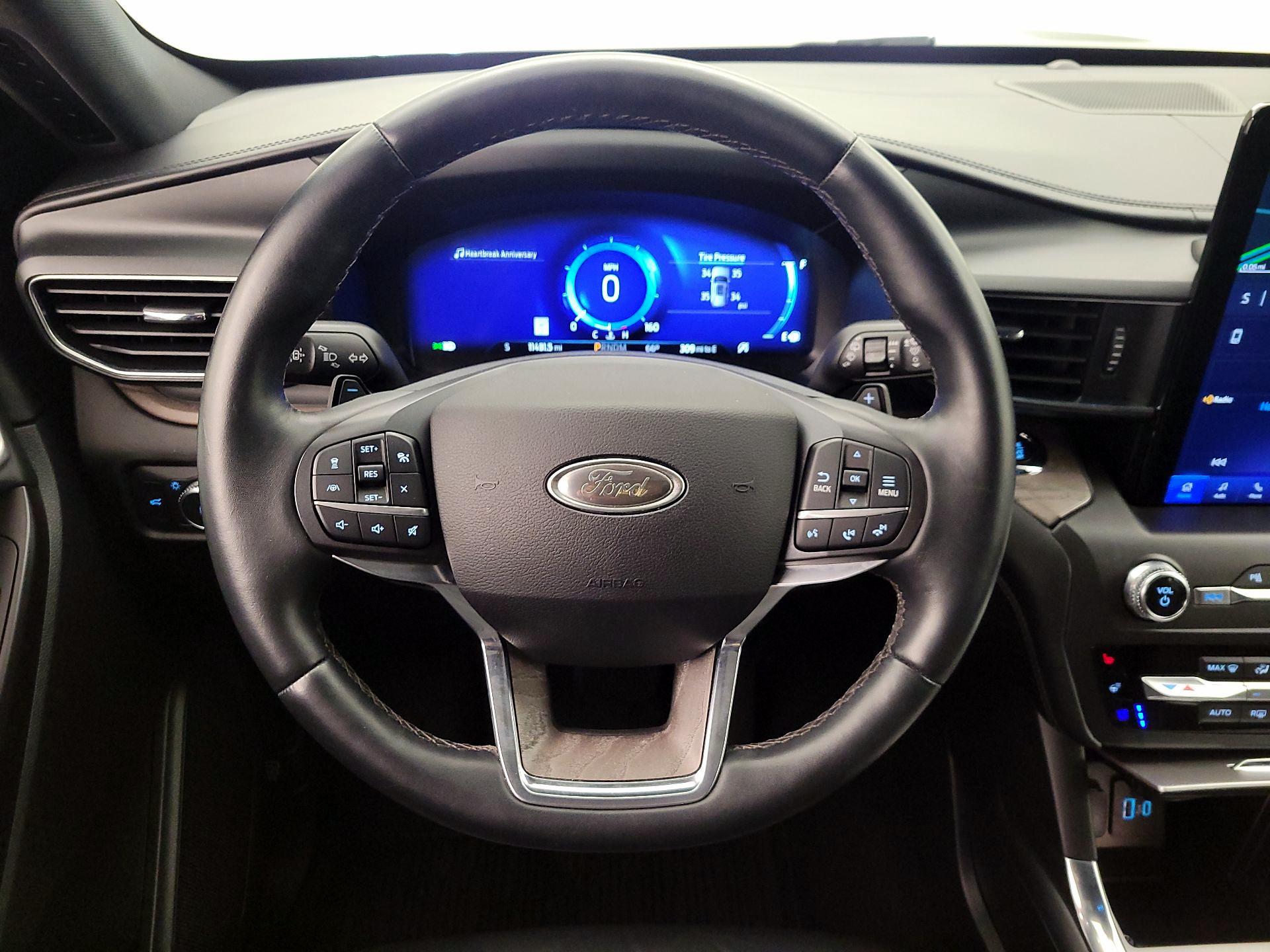 Thumbnail: 2020 Ford Explorer - 10