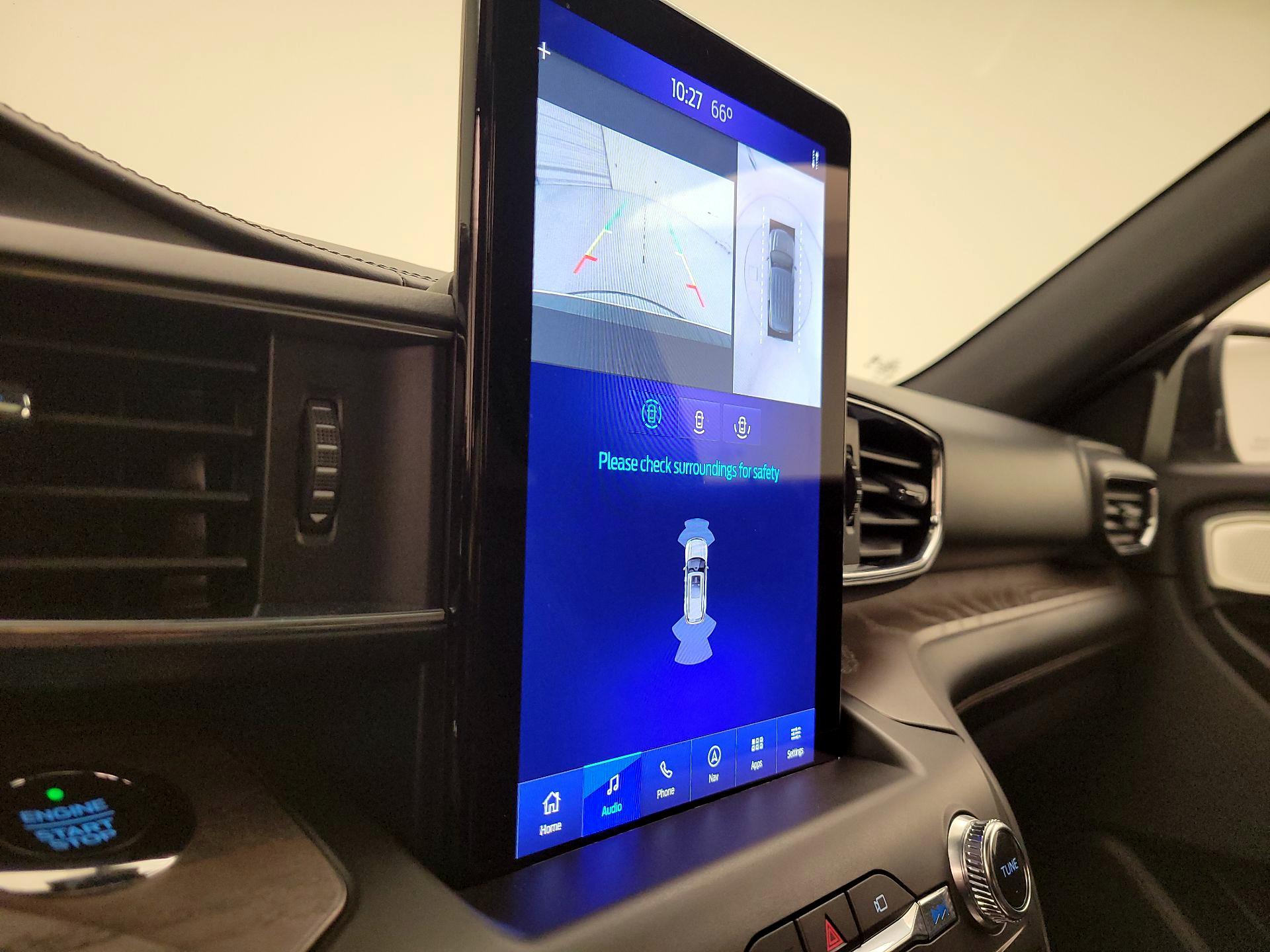 Thumbnail: 2020 Ford Explorer - 15