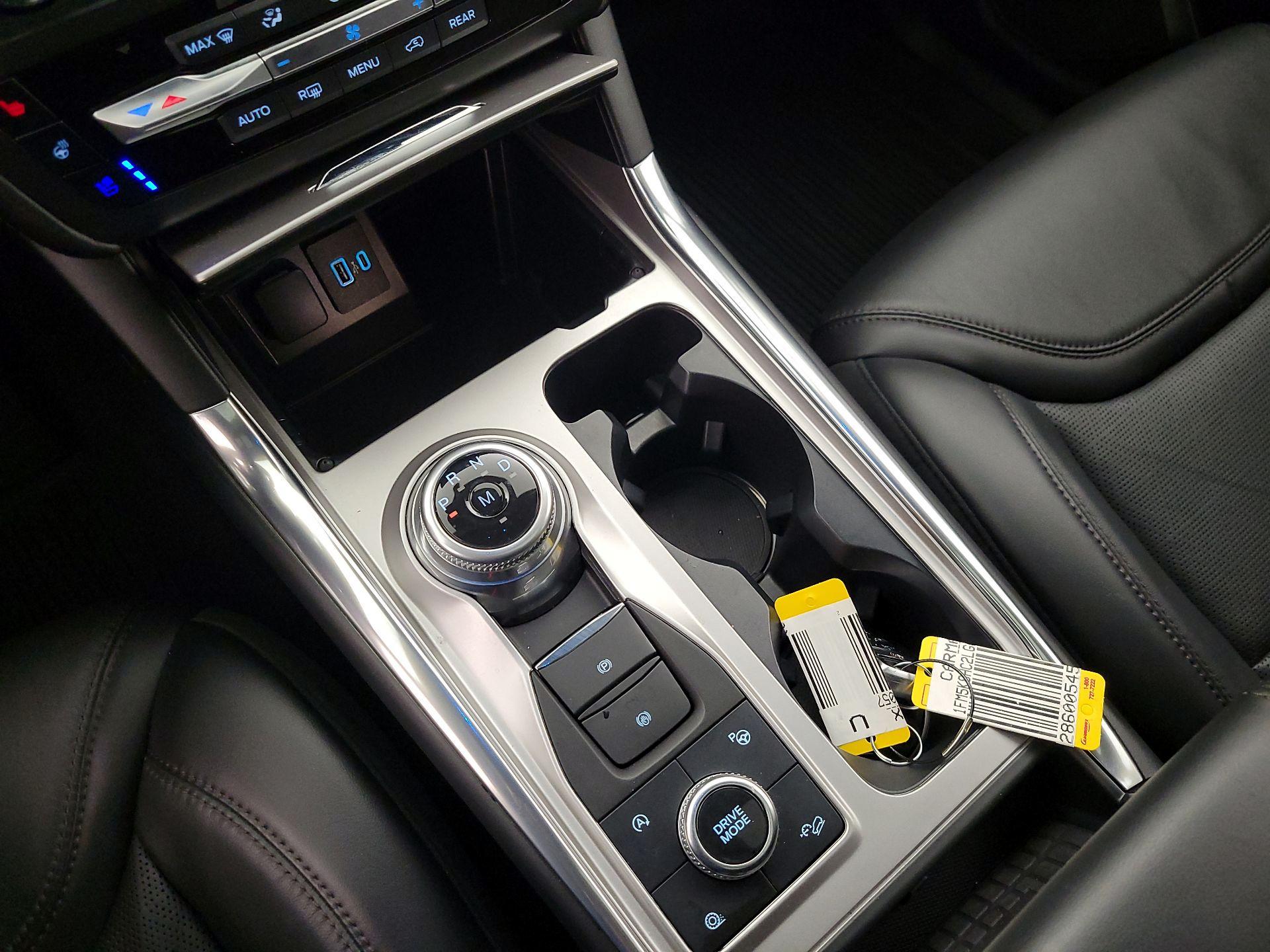 Thumbnail: 2020 Ford Explorer - 18