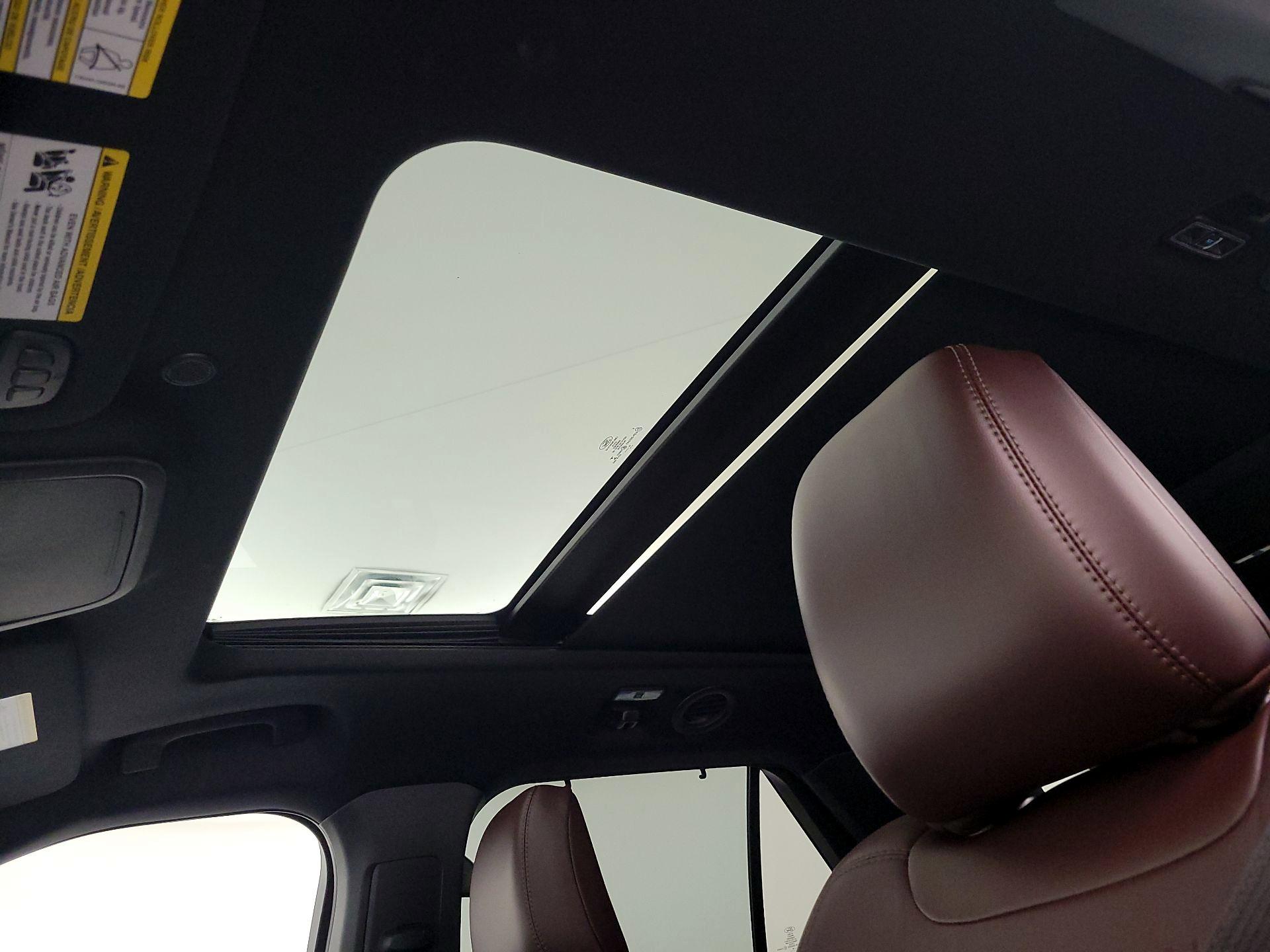 Thumbnail: 2020 Ford Explorer - 20