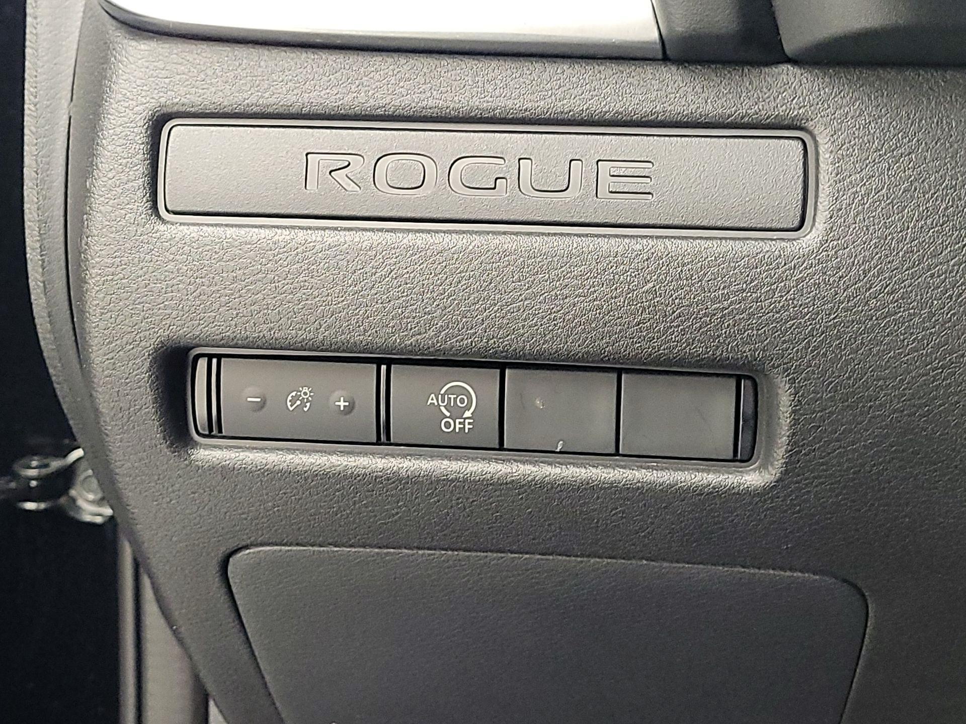 Thumbnail: 2023 Nissan Rogue - 13