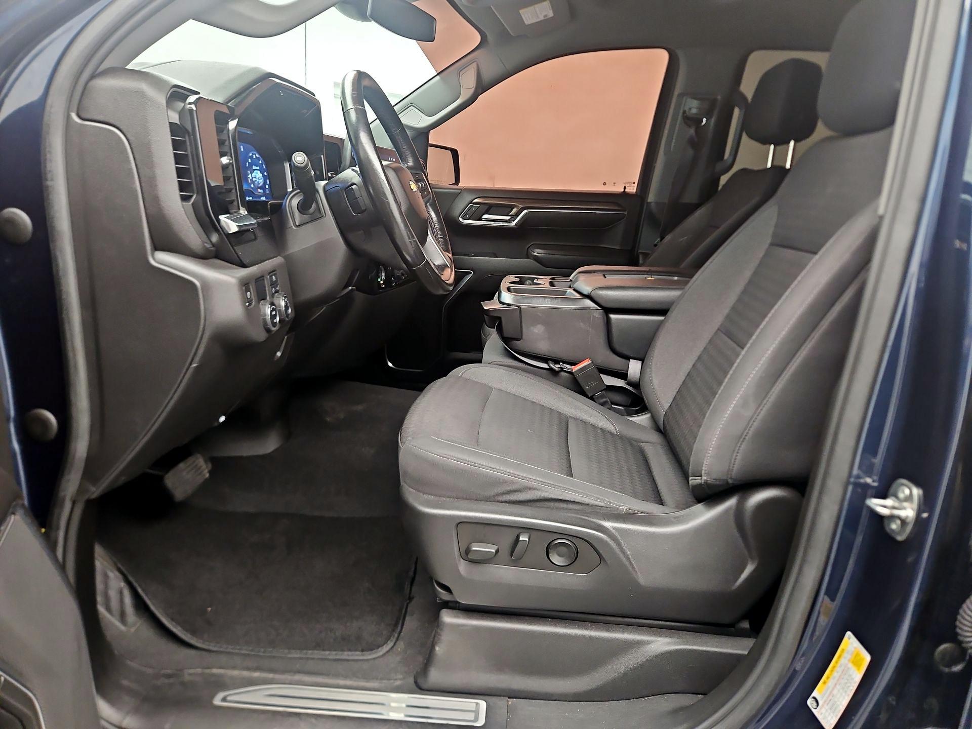 Thumbnail: 2022 Chevrolet Silverado 1500 - 11