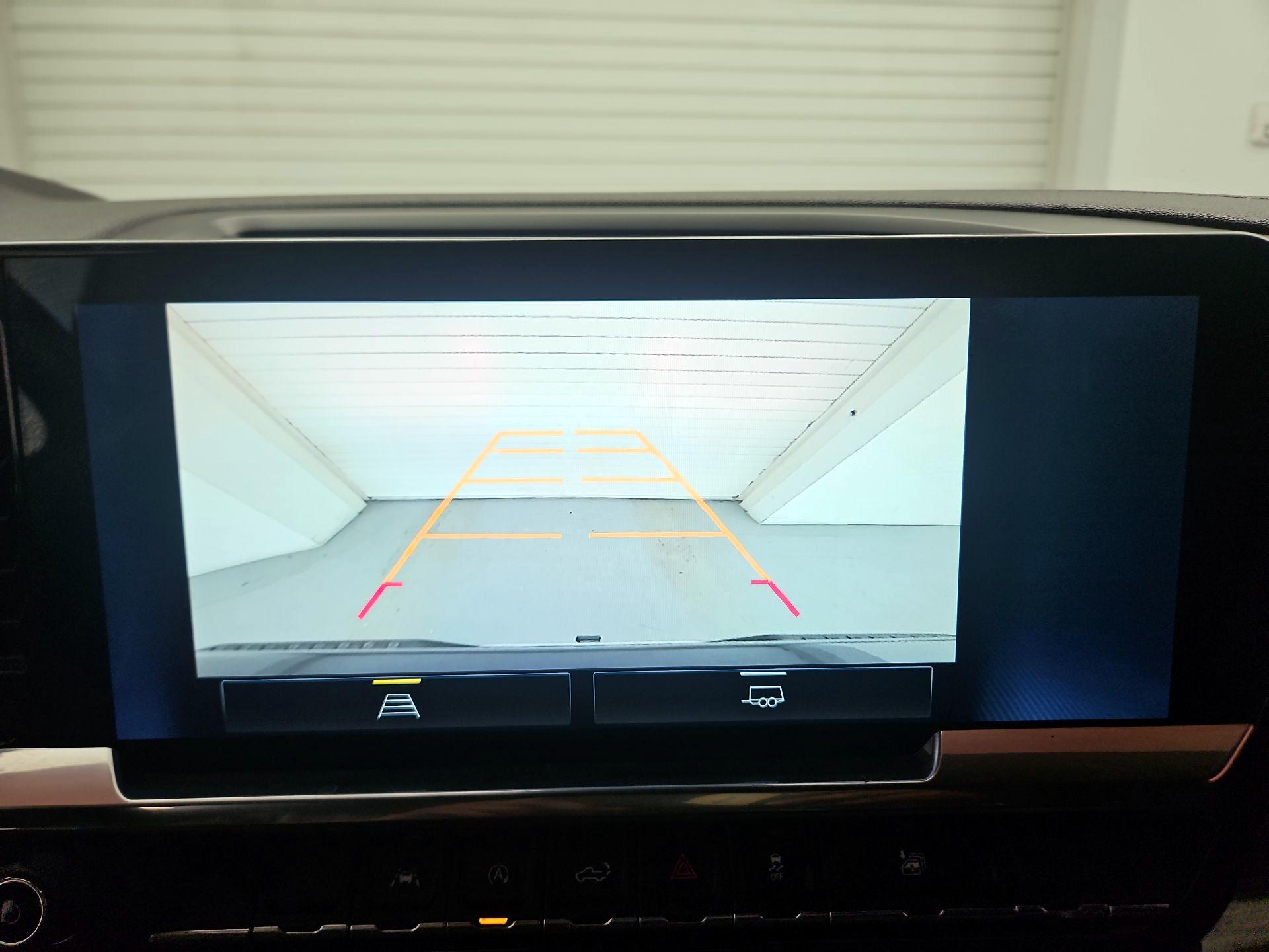 Thumbnail: 2022 Chevrolet Silverado 1500 - 14