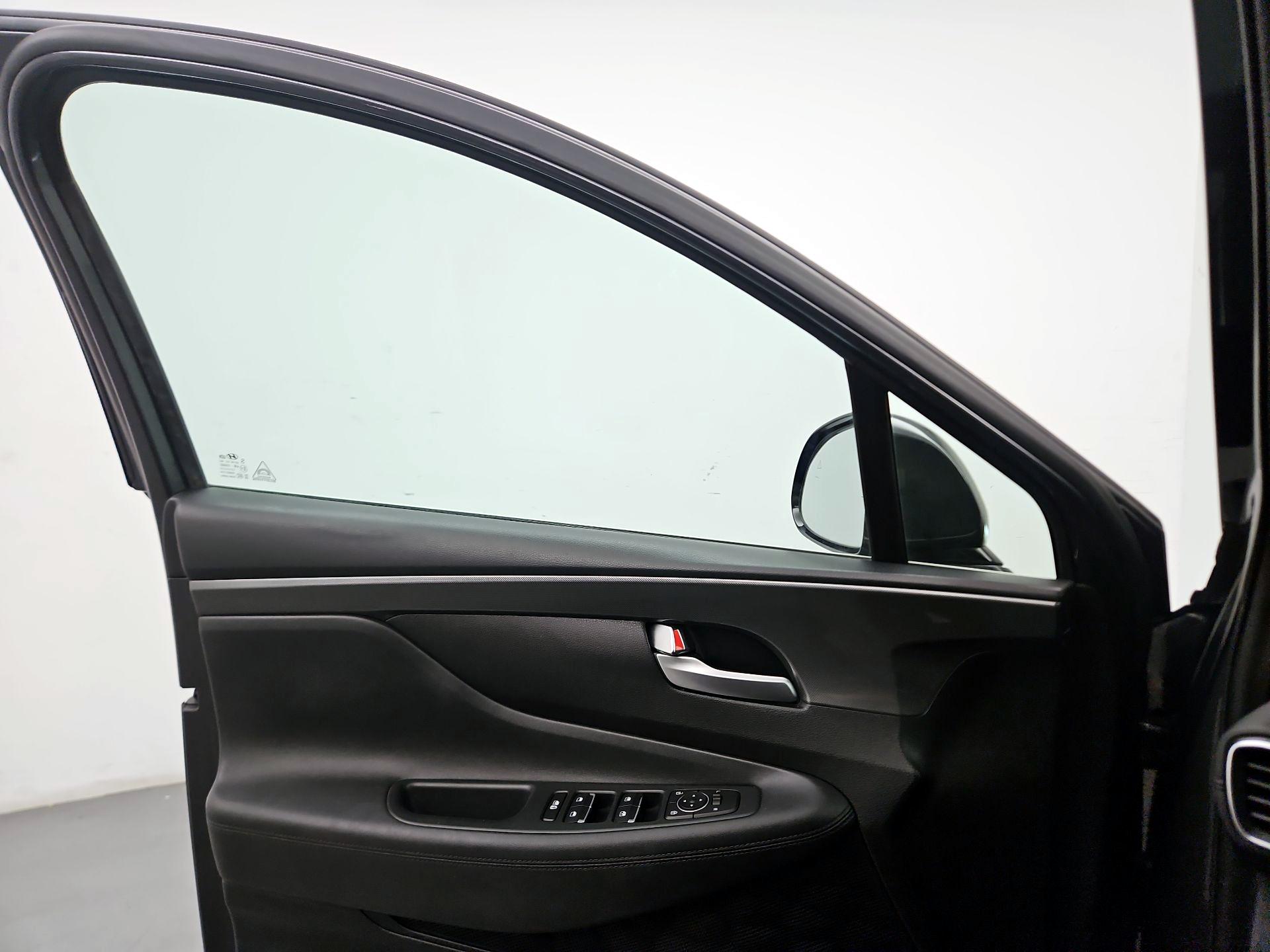 Thumbnail: 2023 Hyundai Santa Fe - 12