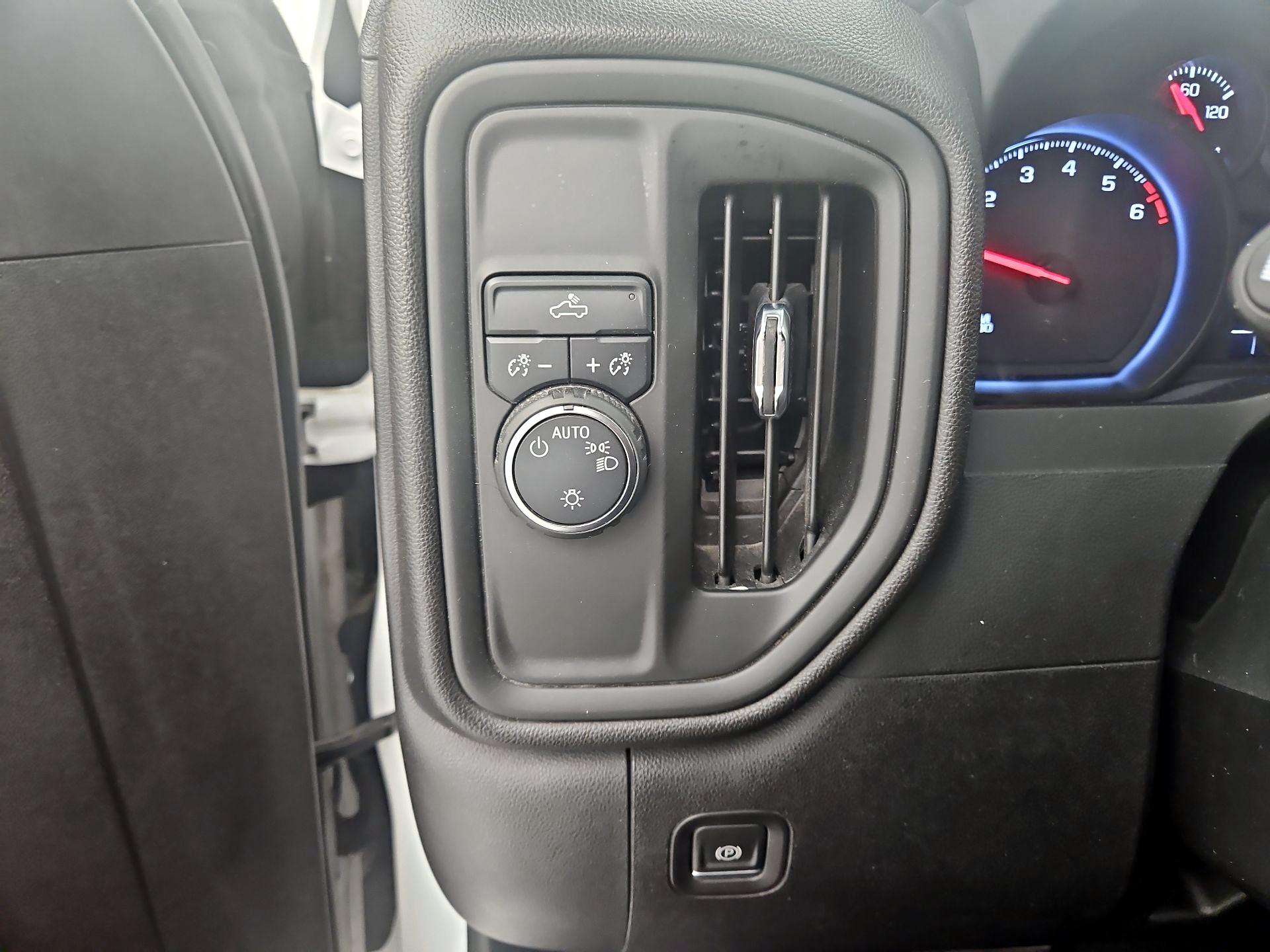 Thumbnail: 2022 Chevrolet Silverado 1500 - 13