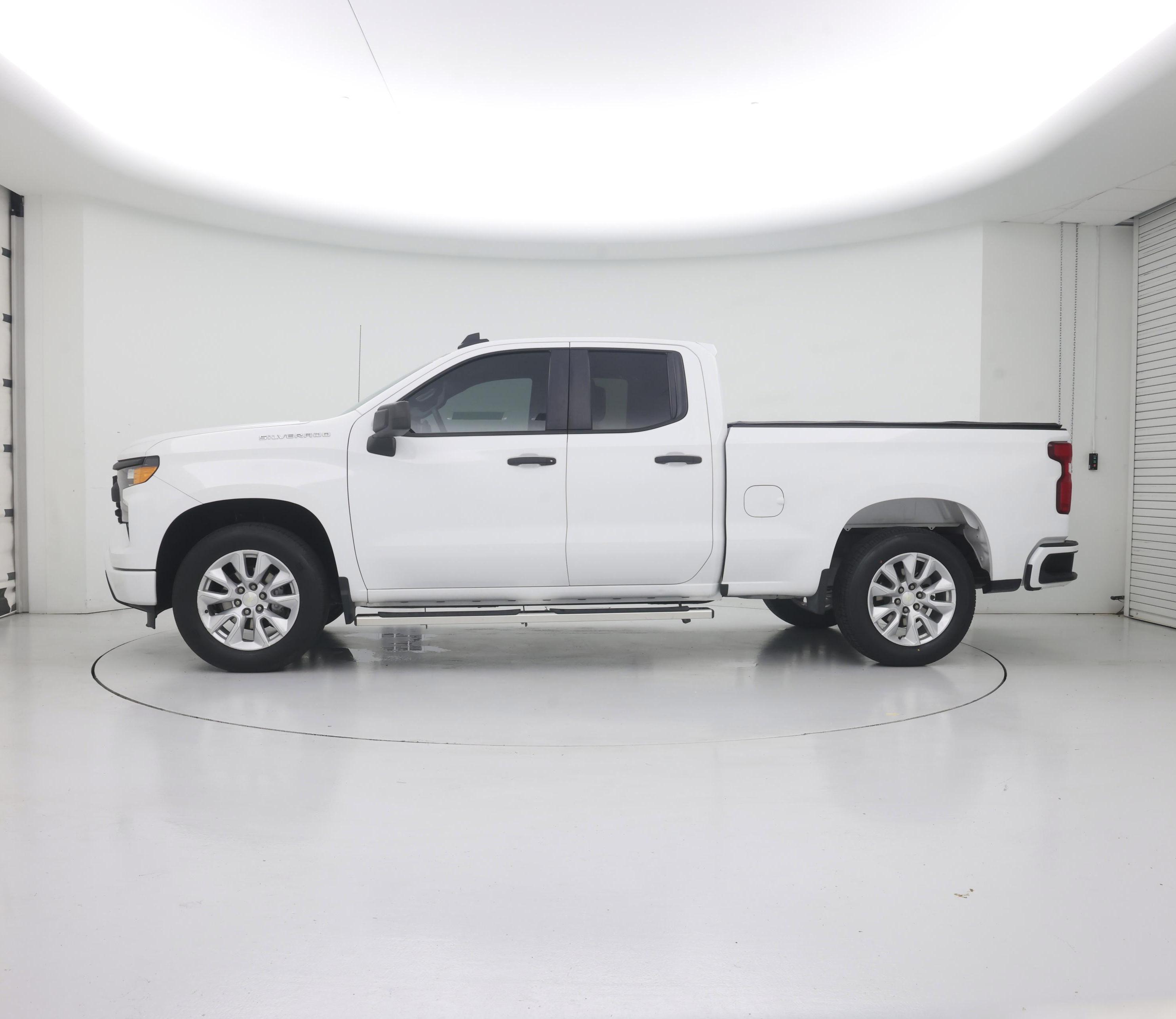 Thumbnail: 2022 Chevrolet Silverado 1500 - 3