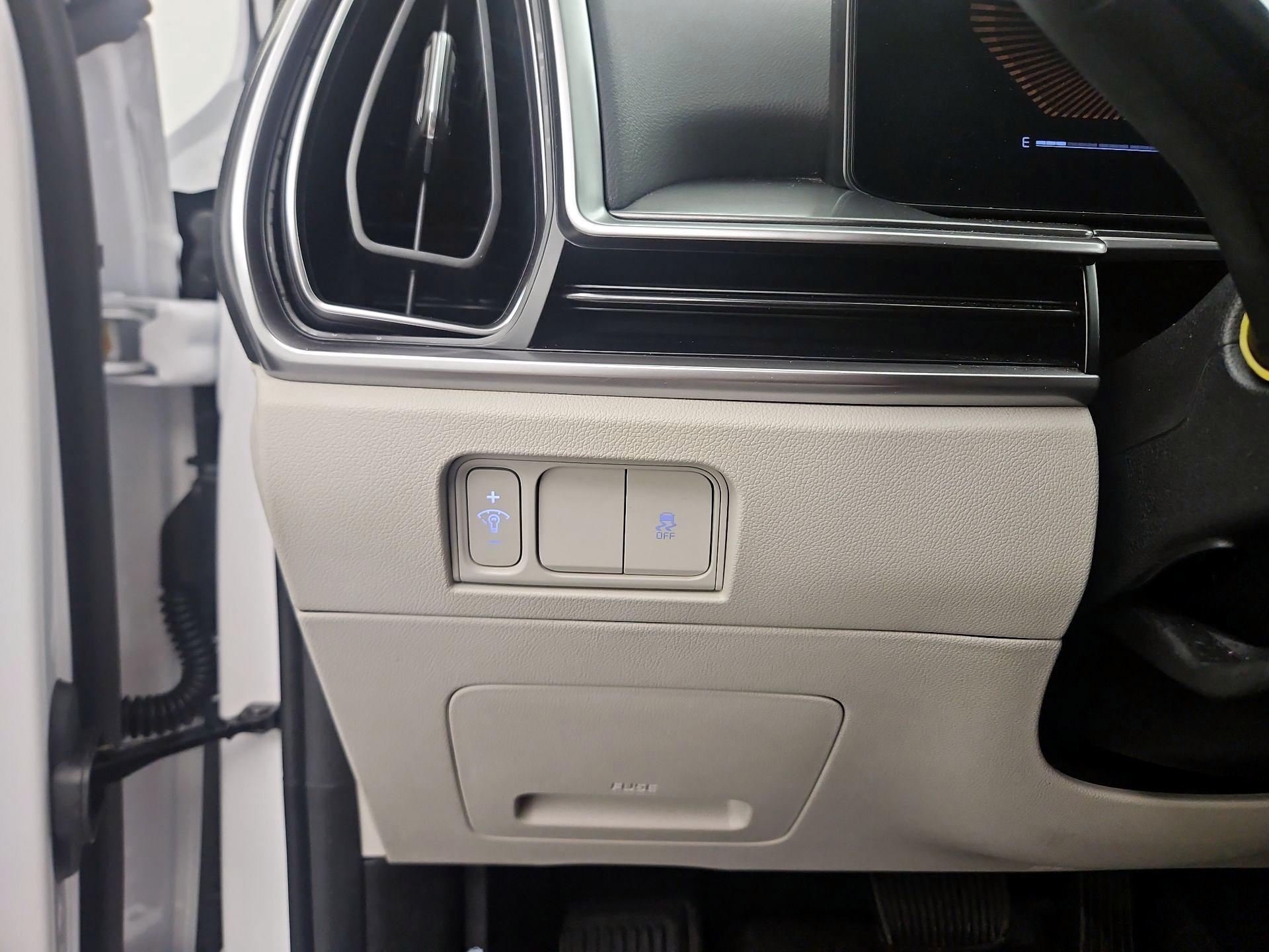 Thumbnail: 2024 Kia Sorento - 13