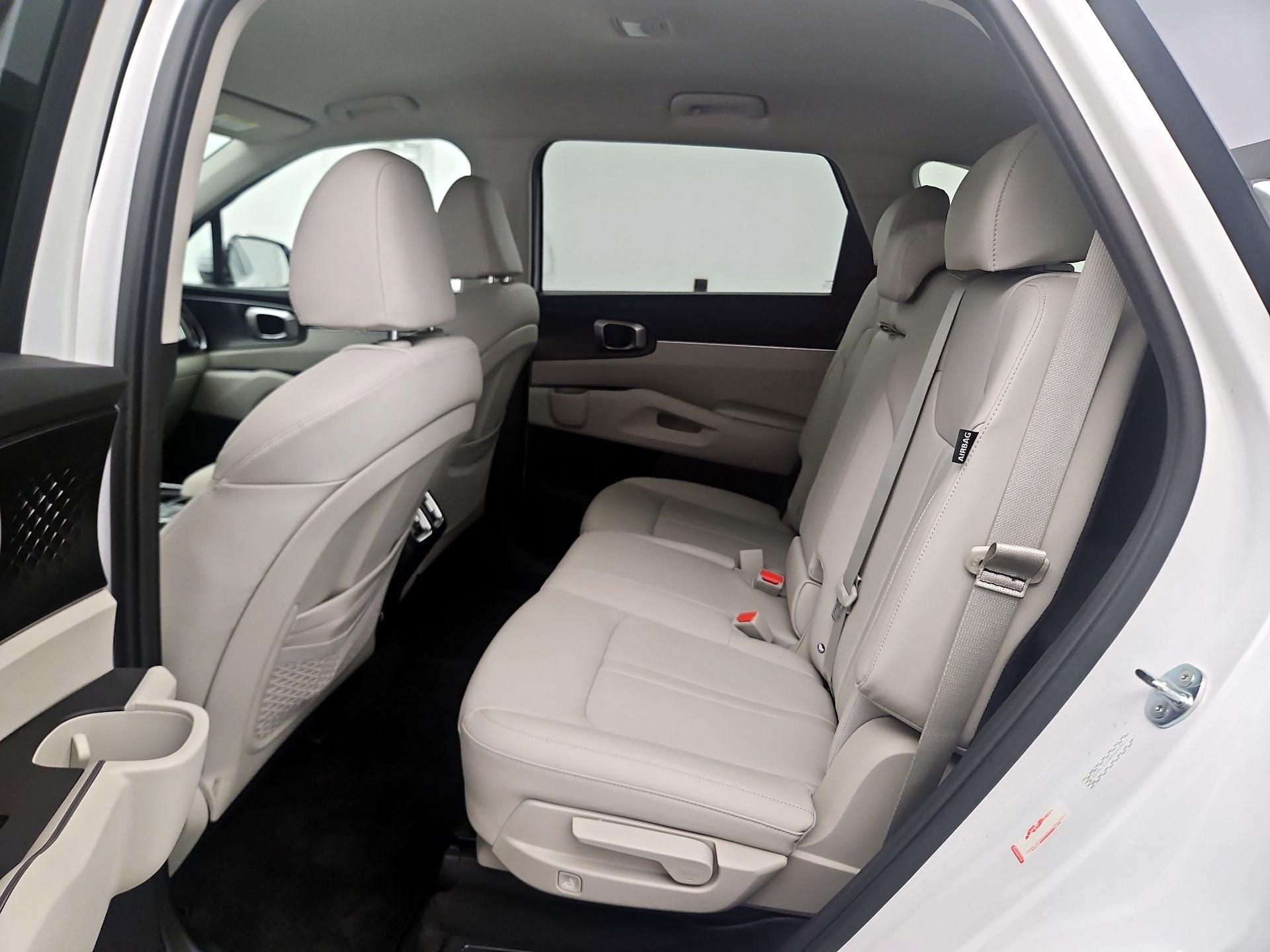 Thumbnail: 2024 Kia Sorento - 19