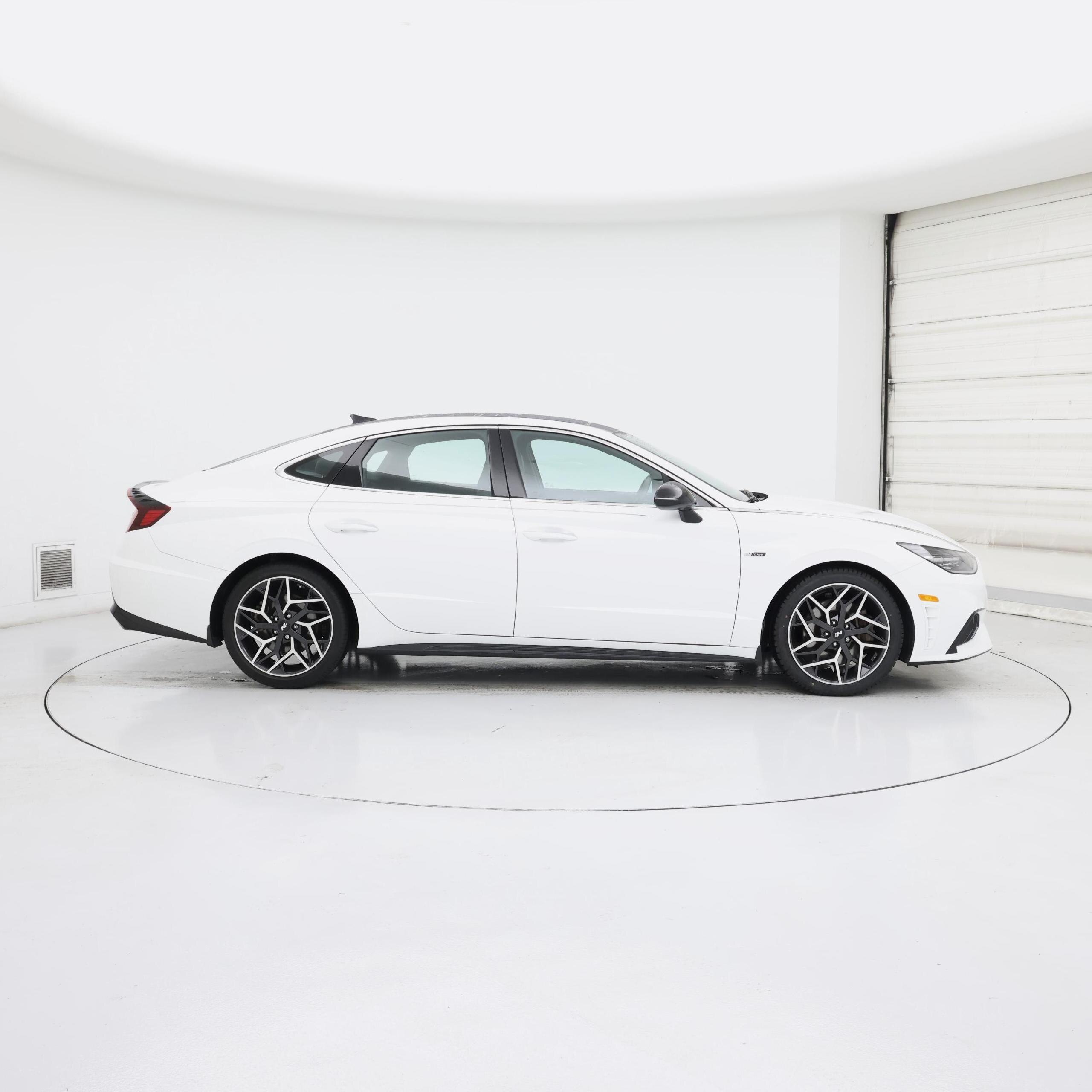 Thumbnail: 2023 Hyundai Sonata - 7