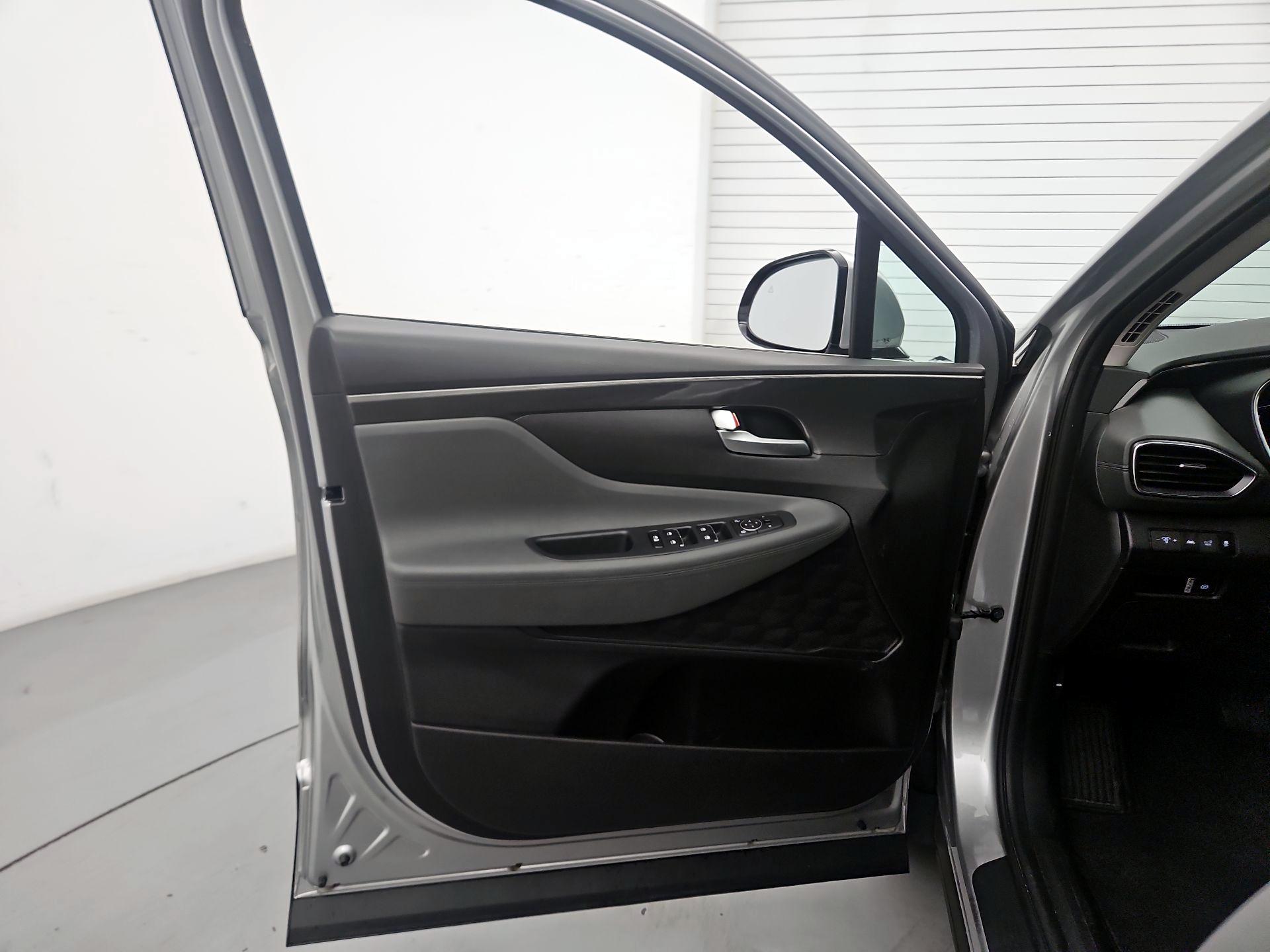 Thumbnail: 2023 Hyundai Santa Fe - 12