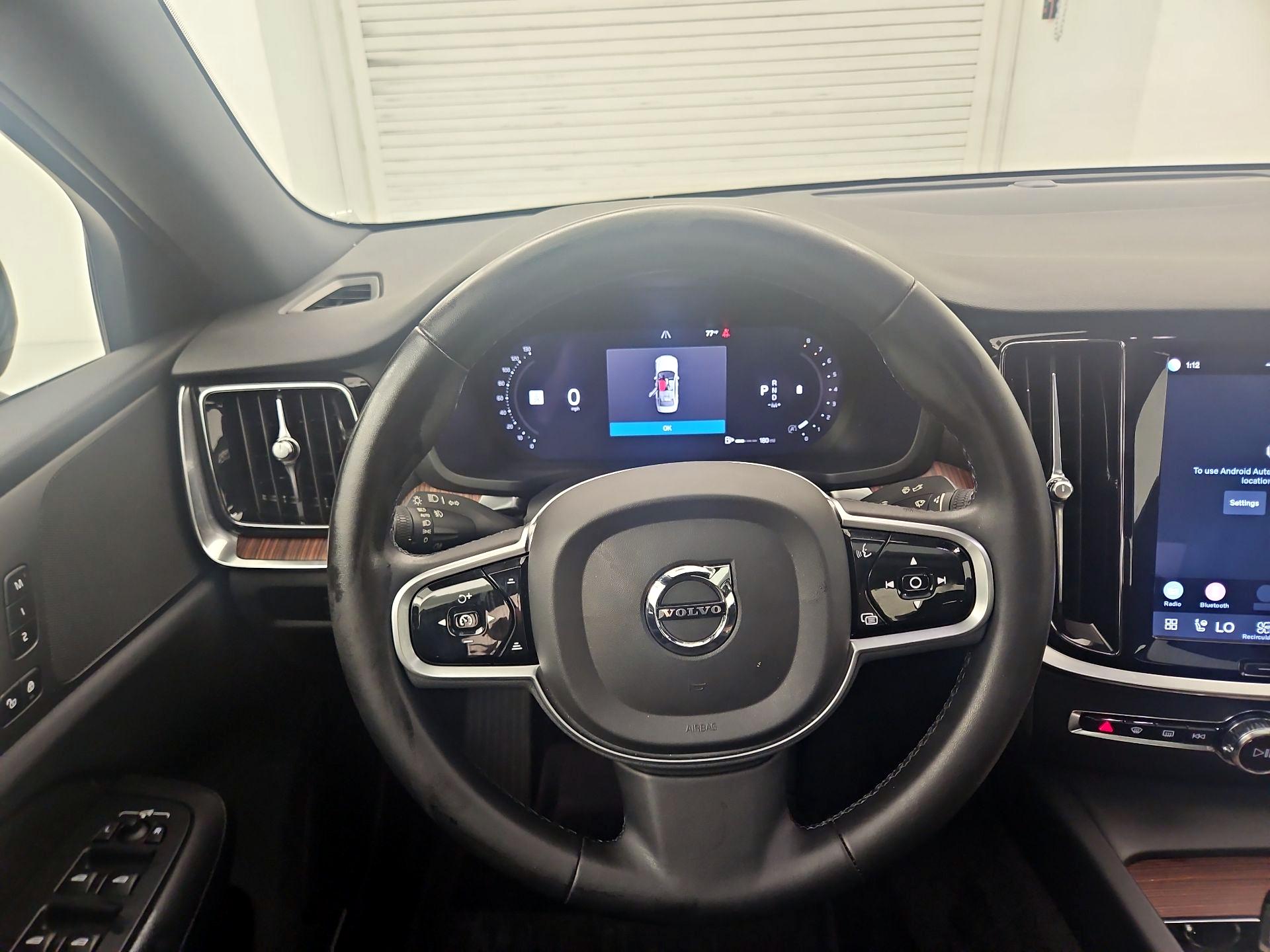 Thumbnail: 2023 Volvo S60 - 10