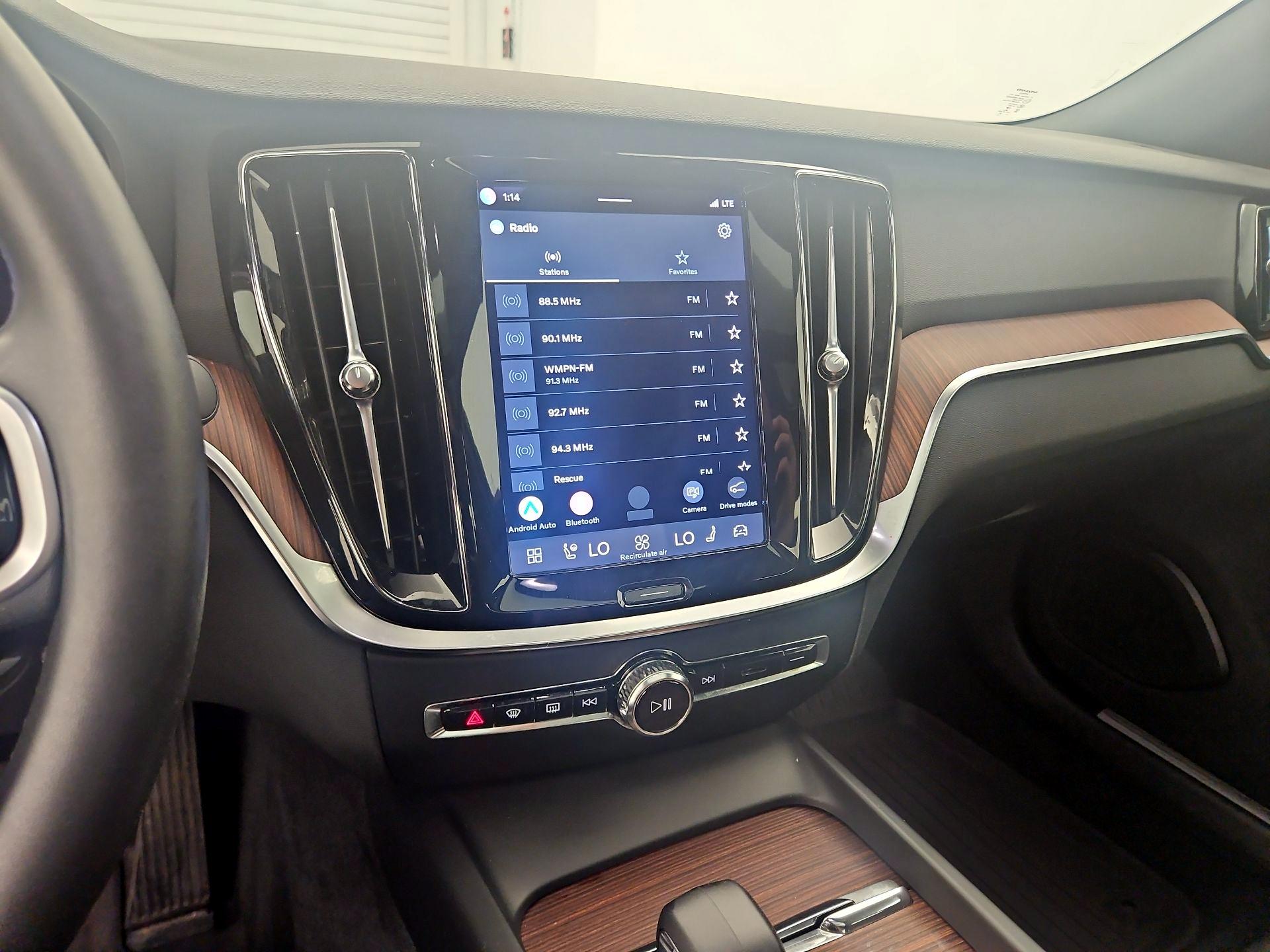 Thumbnail: 2023 Volvo S60 - 15