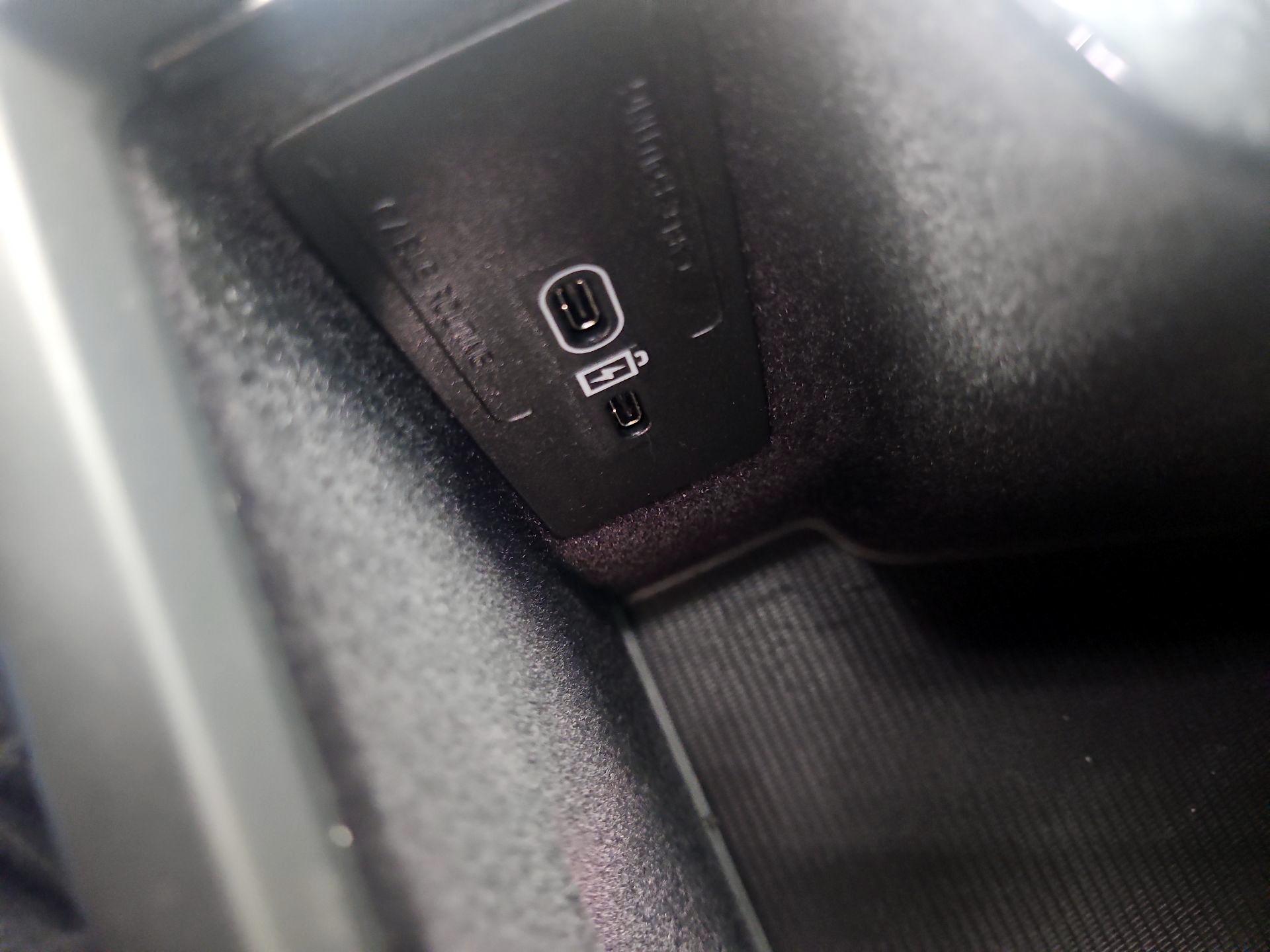 Thumbnail: 2023 Volvo S60 - 18