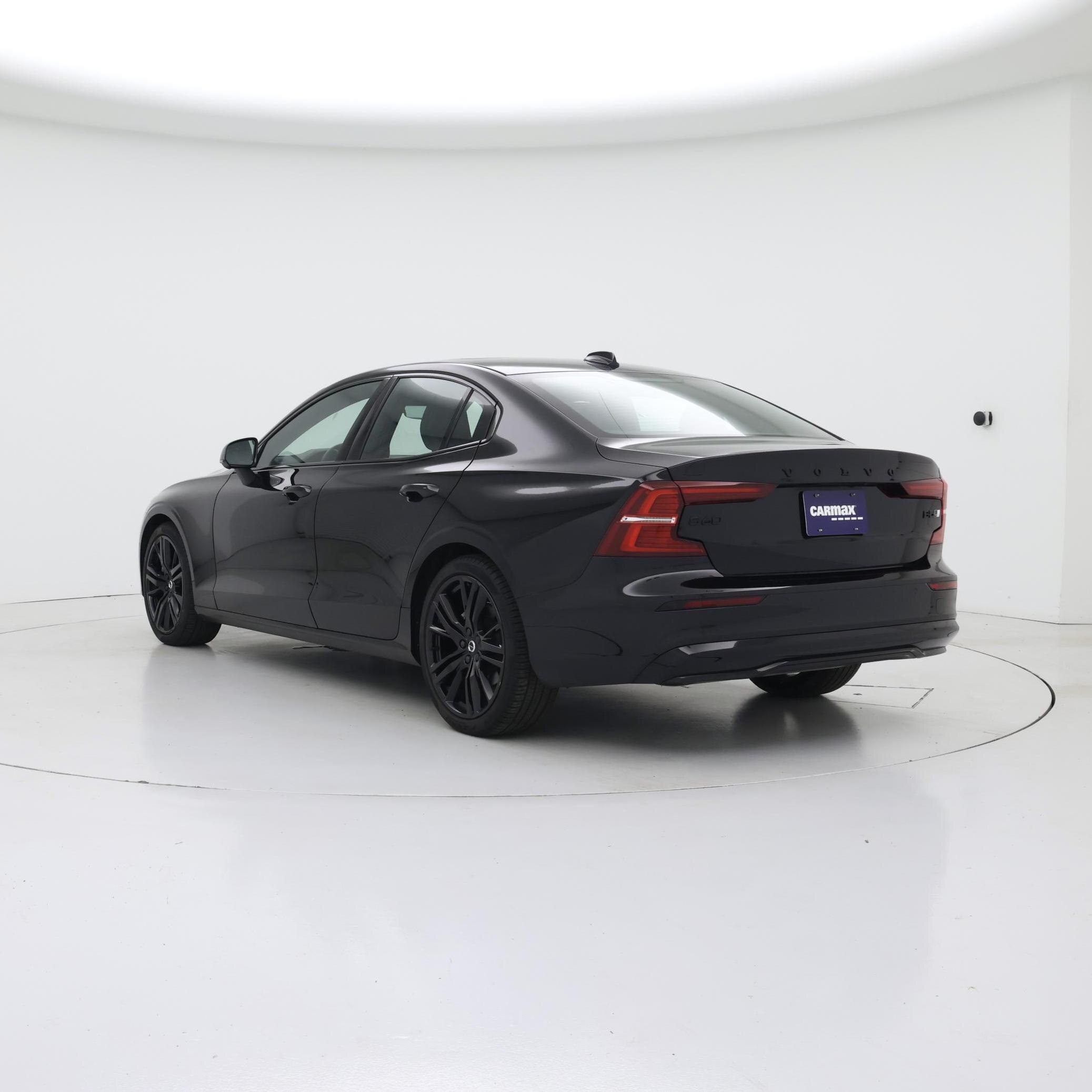 Thumbnail: 2023 Volvo S60 - 2