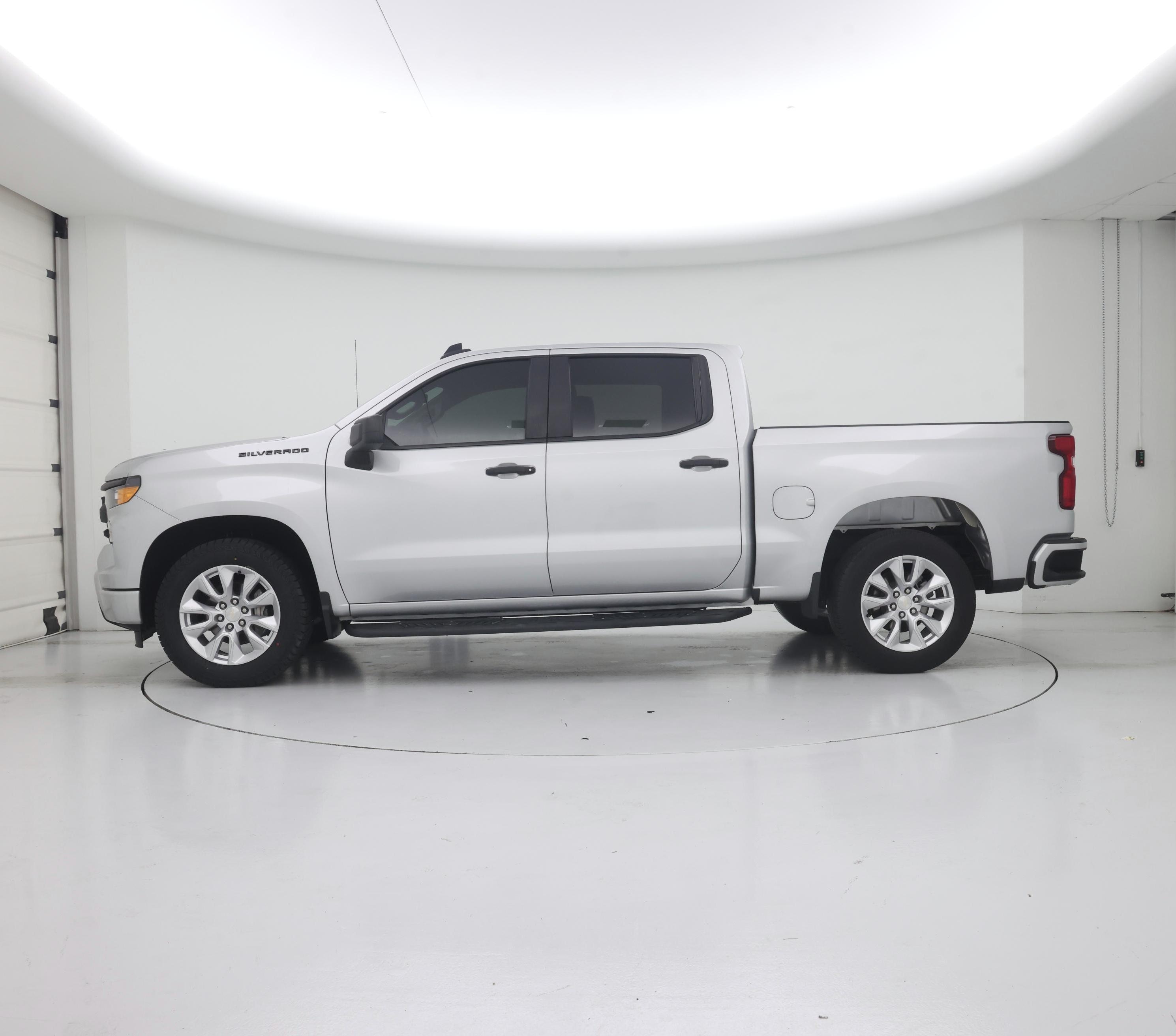 Thumbnail: 2022 Chevrolet Silverado 1500 - 3