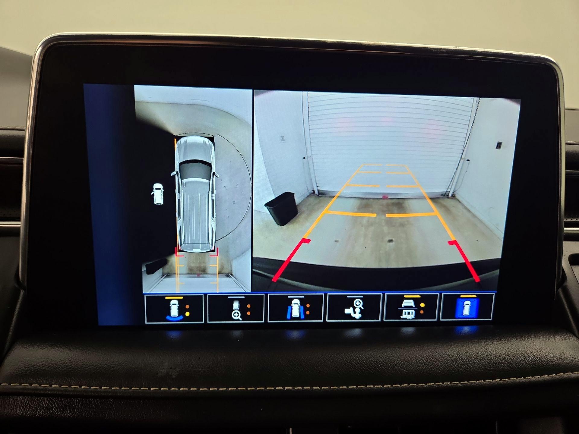 Thumbnail: 2023 Chevrolet Suburban - 15