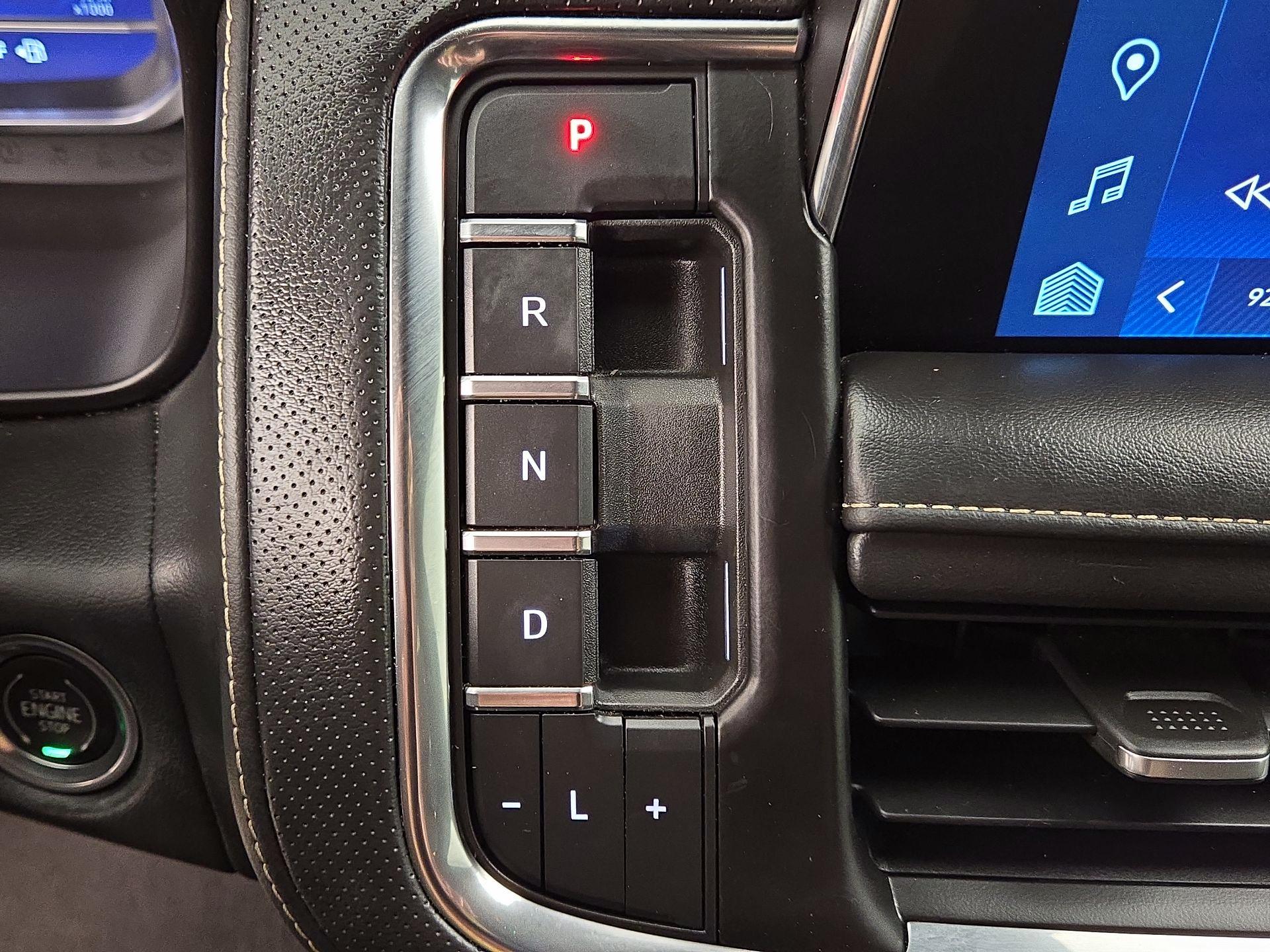 Thumbnail: 2023 Chevrolet Suburban - 18