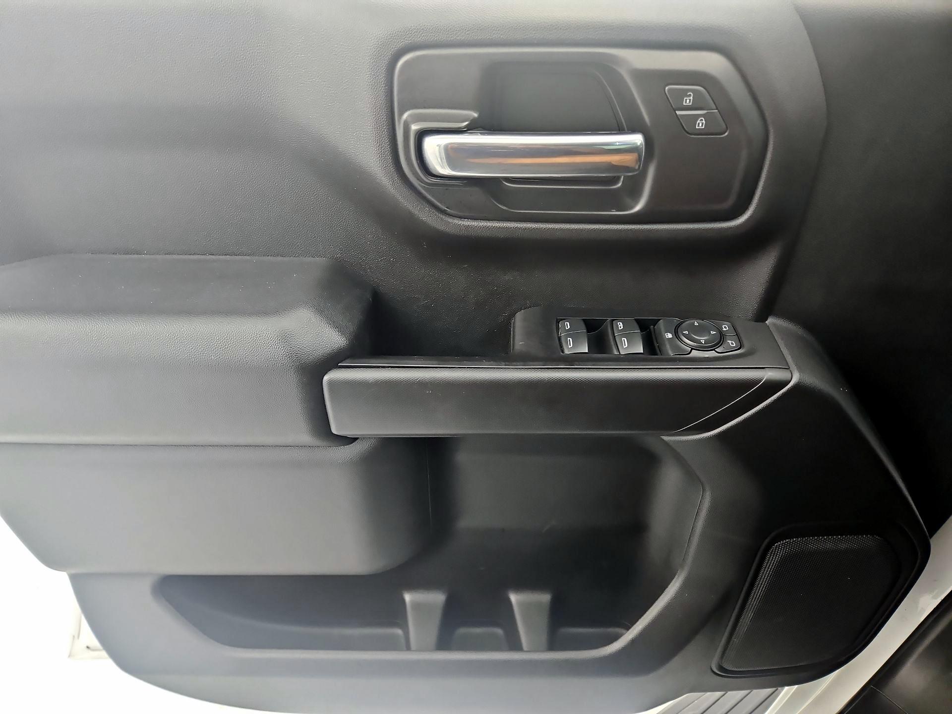 Thumbnail: 2021 Chevrolet Silverado 1500 - 12