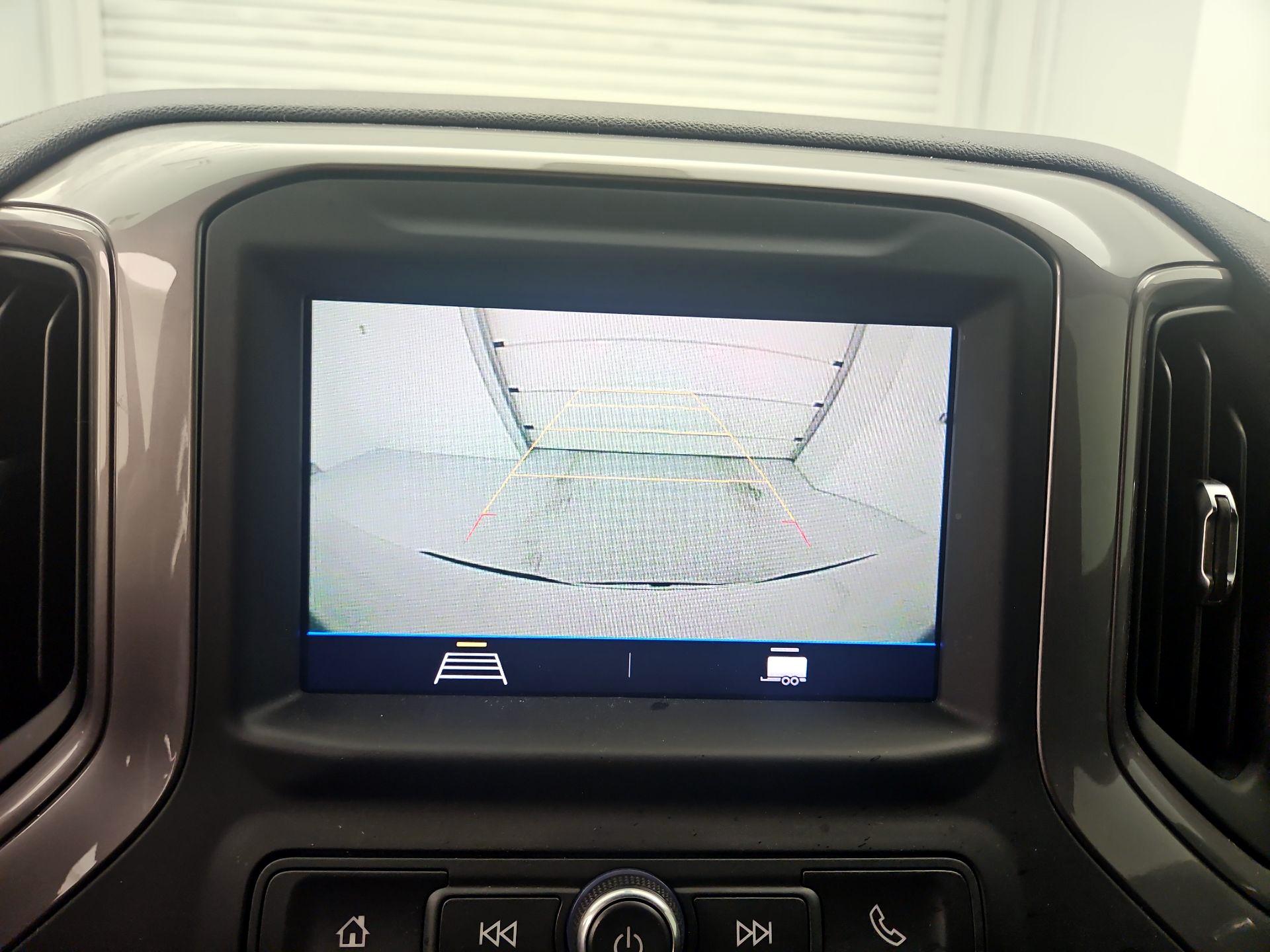 Thumbnail: 2021 Chevrolet Silverado 1500 - 15