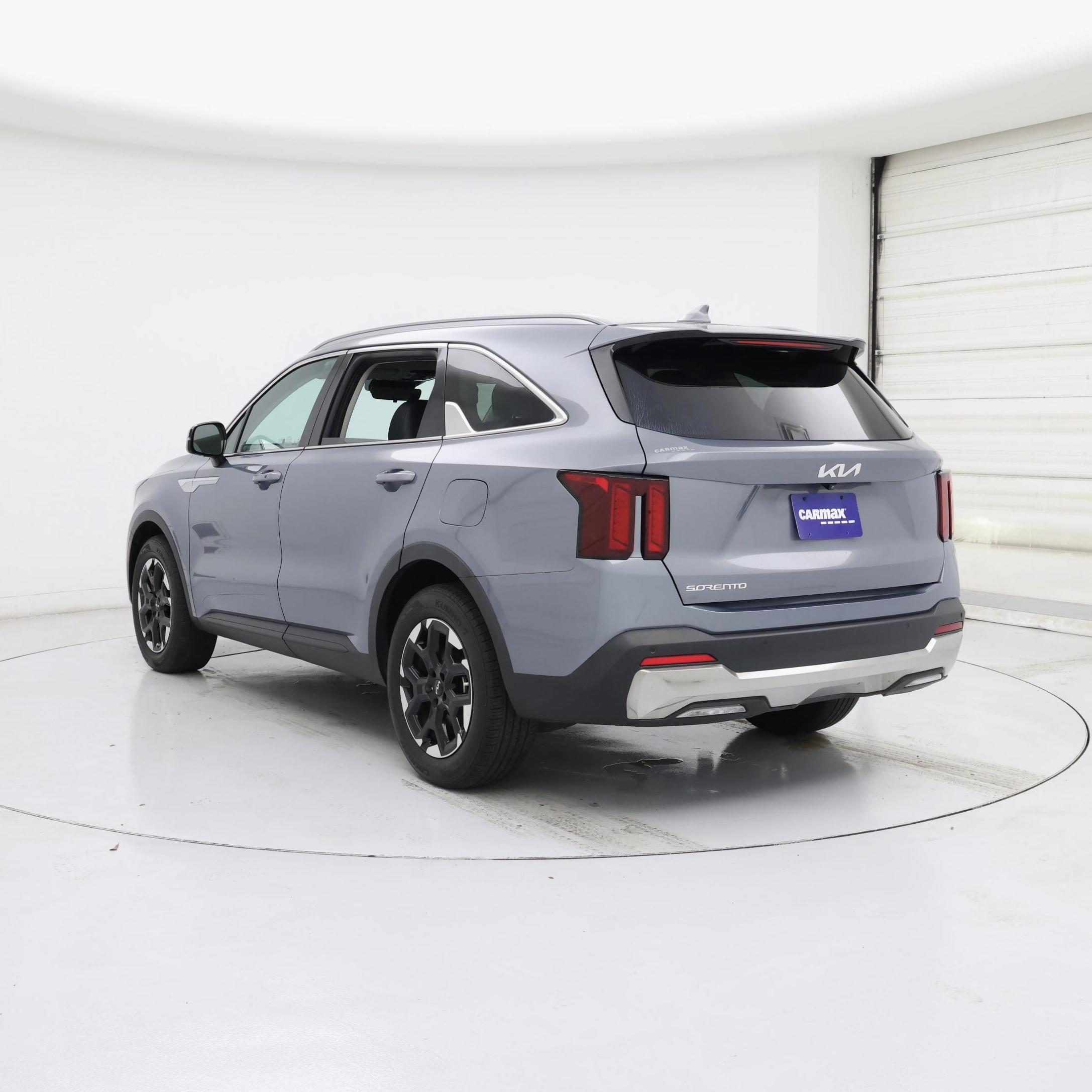 Thumbnail: 2024 Kia Sorento - 2