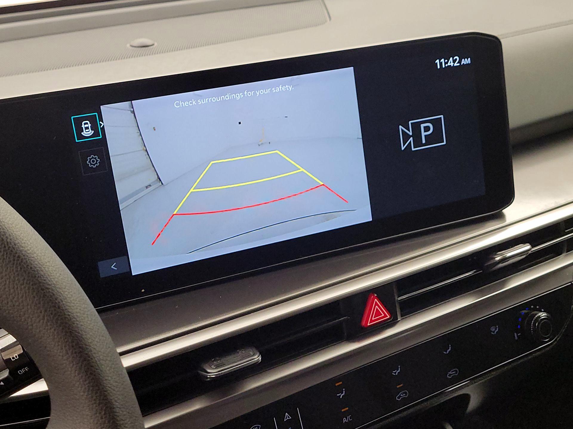 Thumbnail: 2025 Kia Sorento - 14