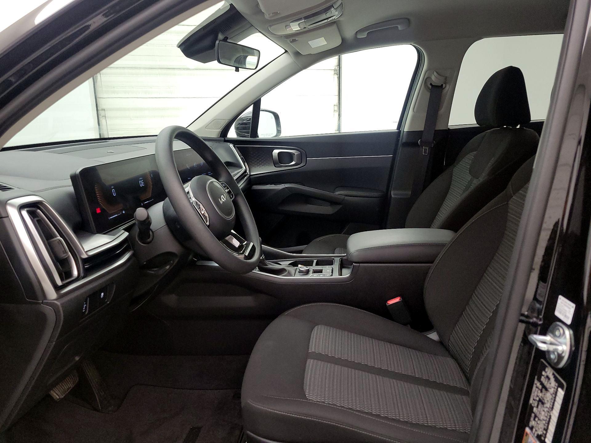 Thumbnail: 2024 Kia Sorento - 11