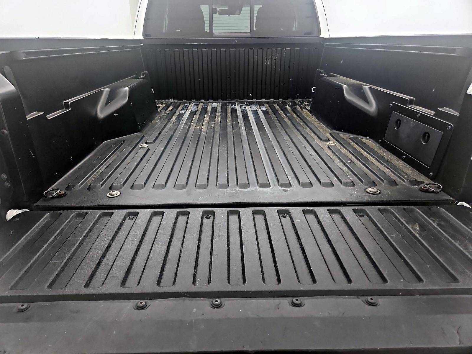 2023 Toyota Tacoma SR - Photo 21
