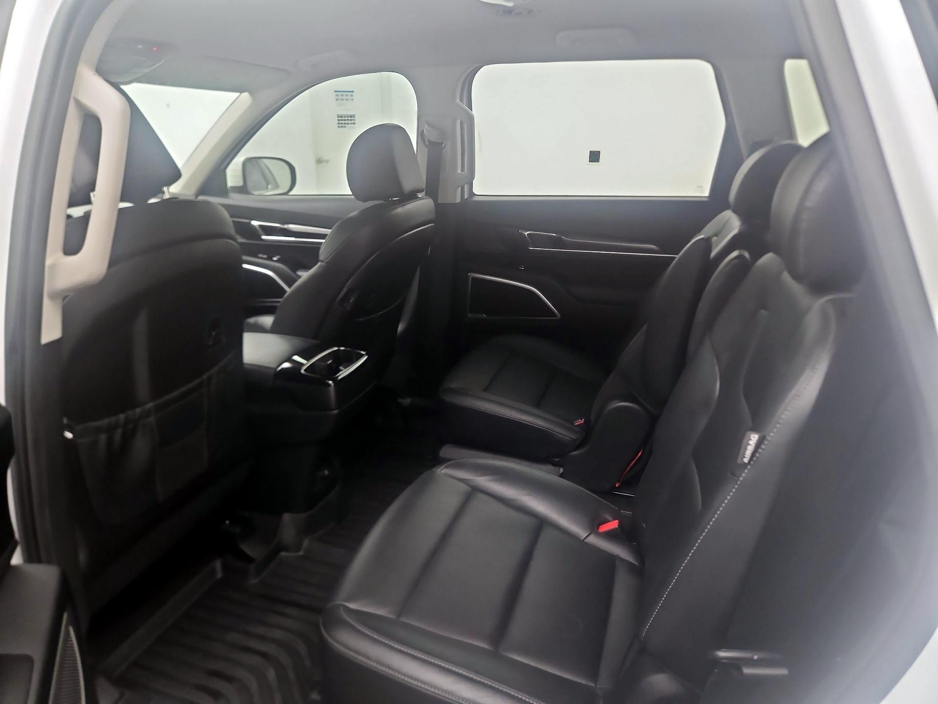 Thumbnail: 2023 Kia Telluride - 16