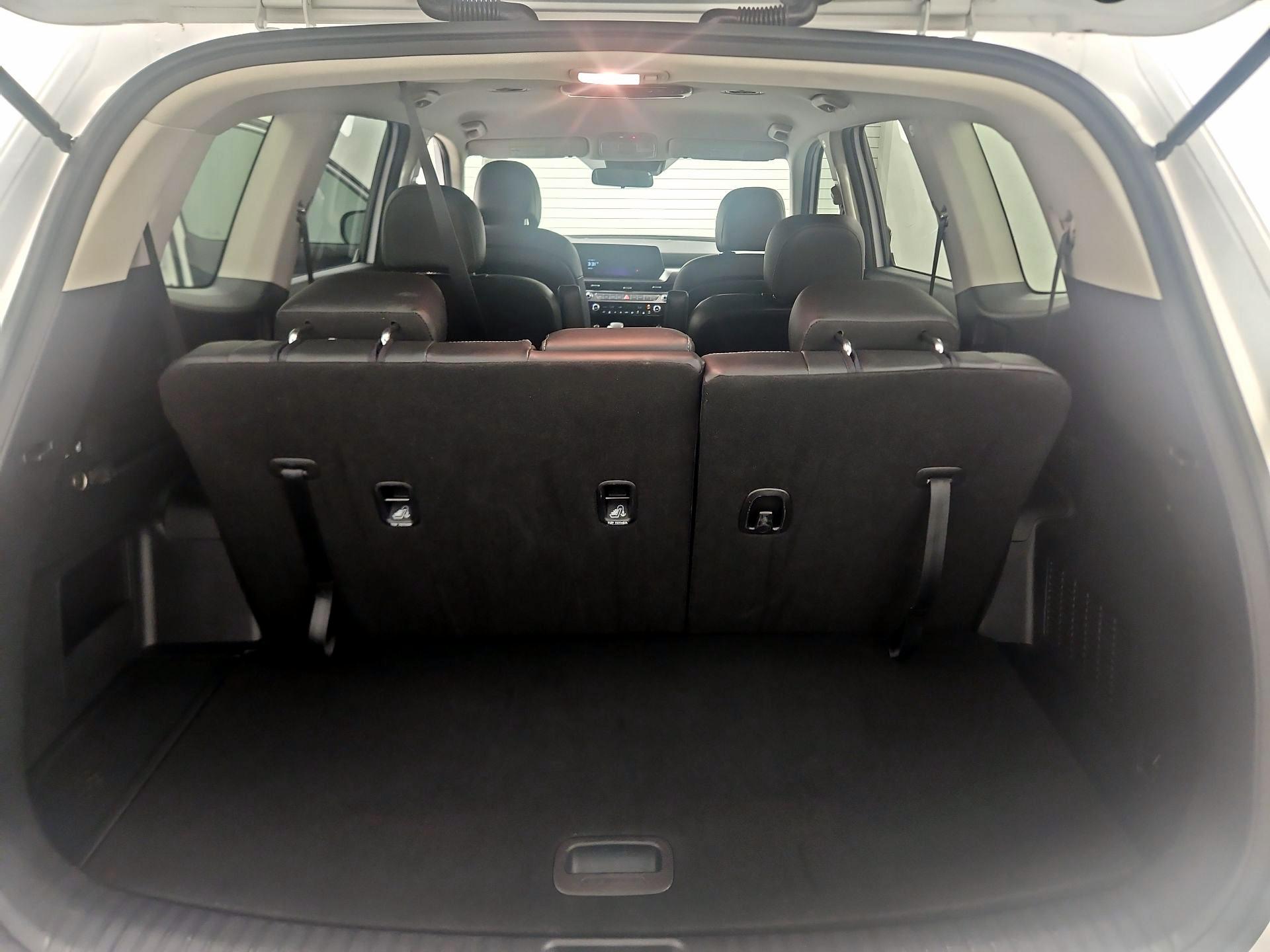 Thumbnail: 2023 Kia Telluride - 17