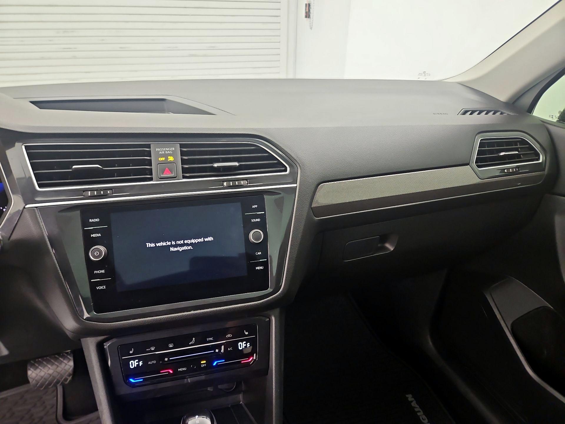 Thumbnail: 2023 Volkswagen Tiguan - 9