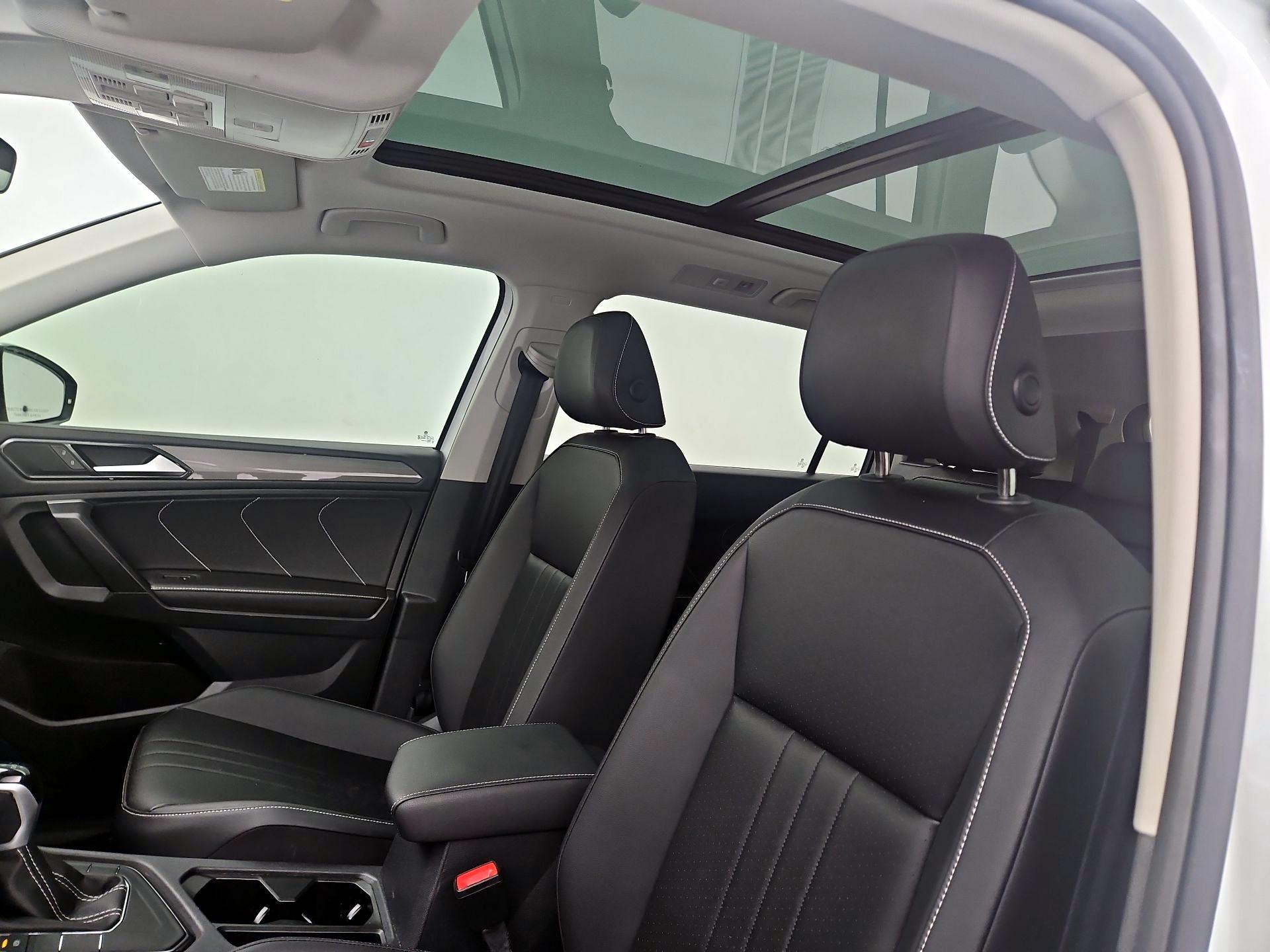 Thumbnail: 2023 Volkswagen Tiguan - 19