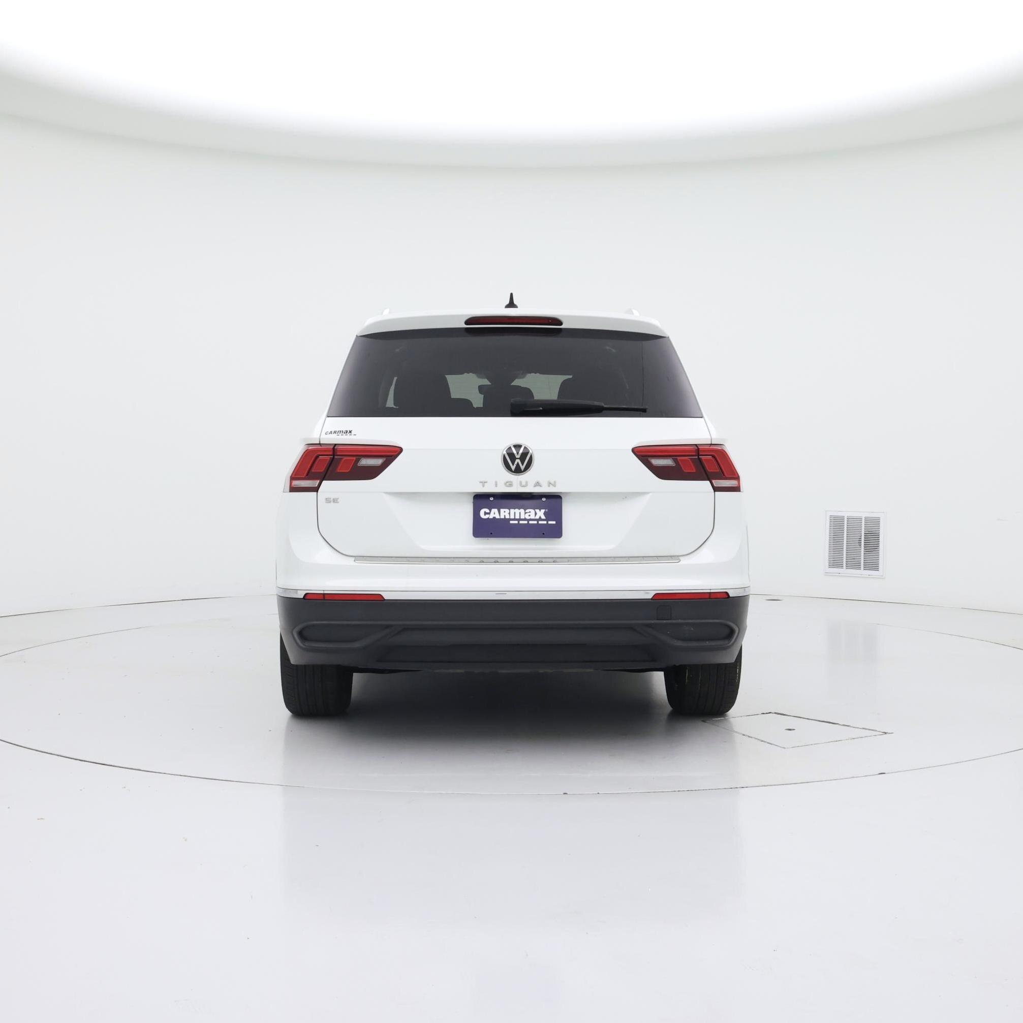 Thumbnail: 2023 Volkswagen Tiguan - 6