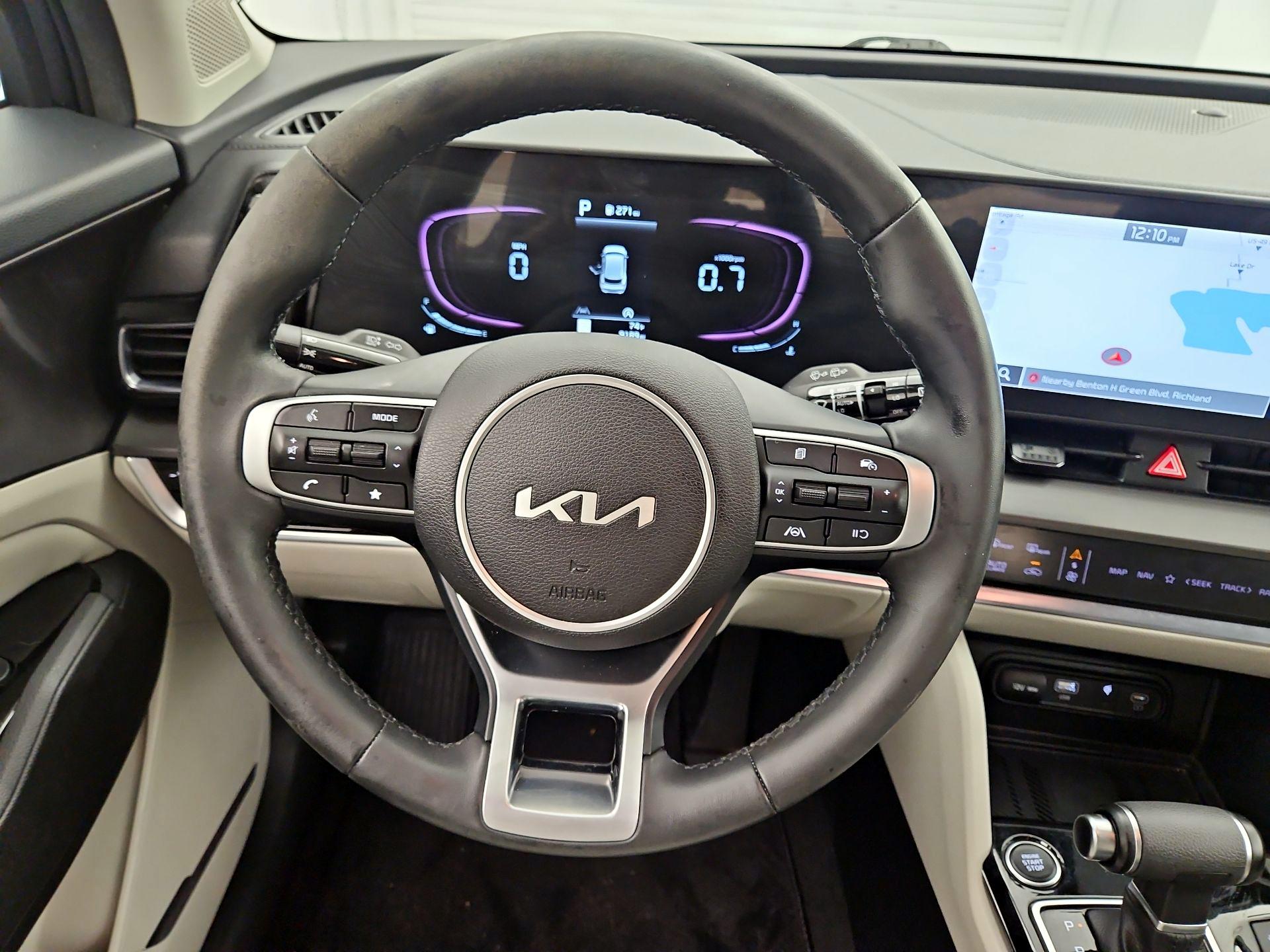 Thumbnail: 2023 Kia Sportage - 10