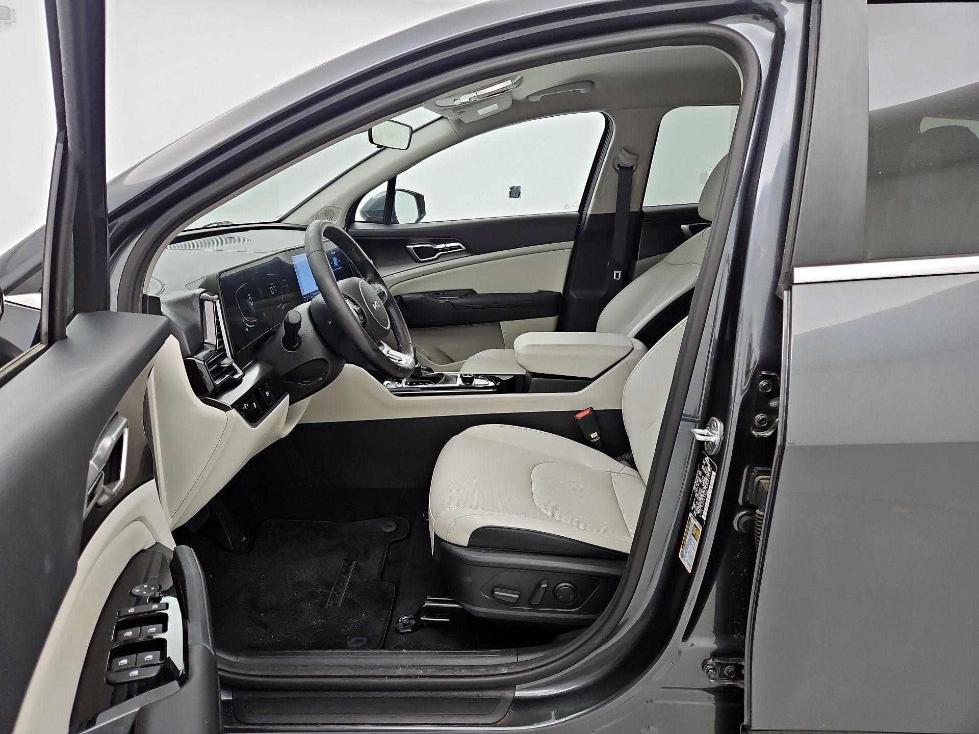 Thumbnail: 2023 Kia Sportage - 11