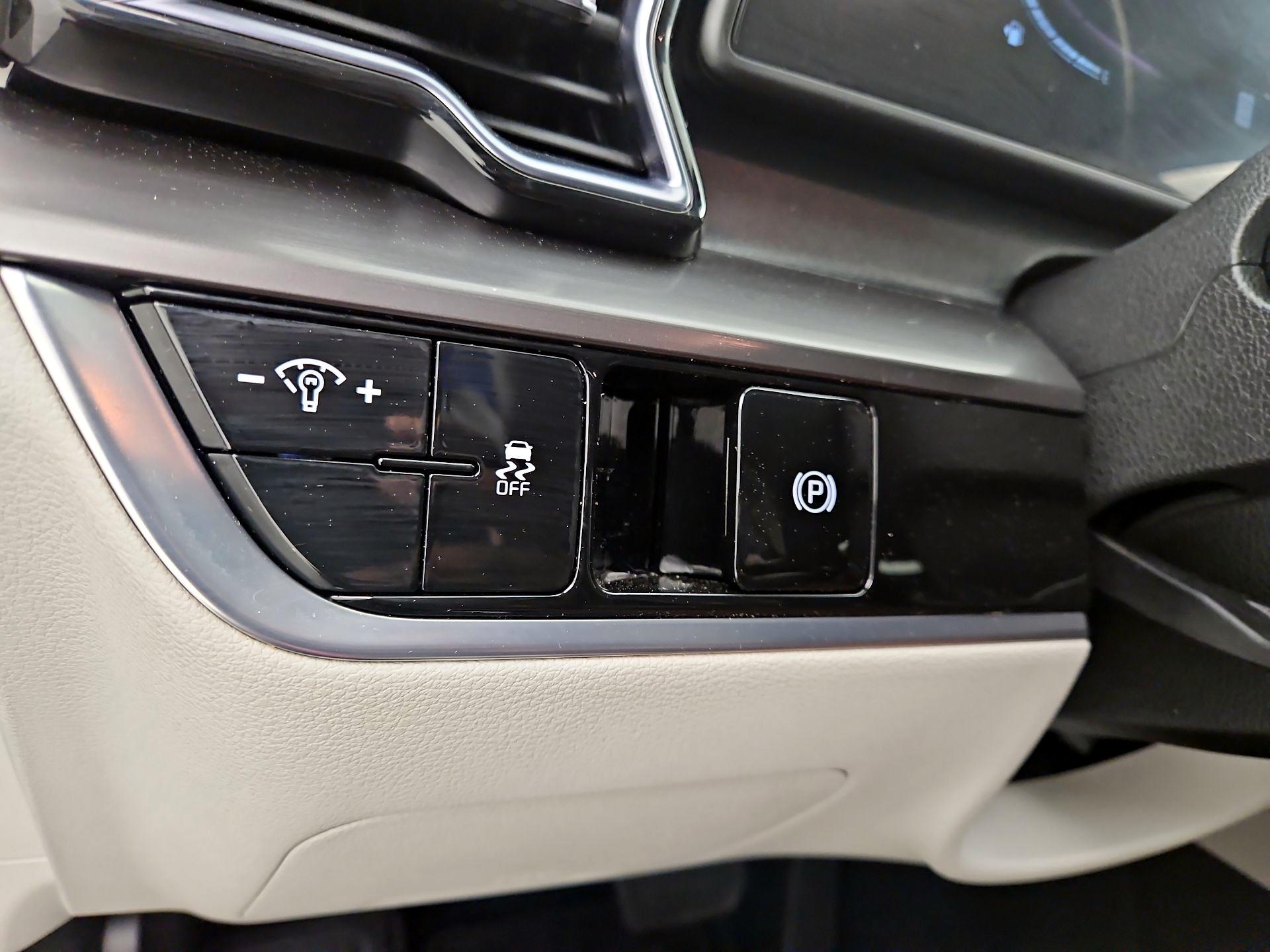 Thumbnail: 2023 Kia Sportage - 13