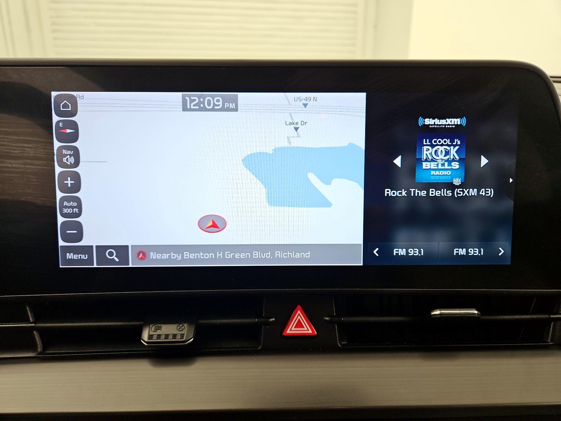 Thumbnail: 2023 Kia Sportage - 14