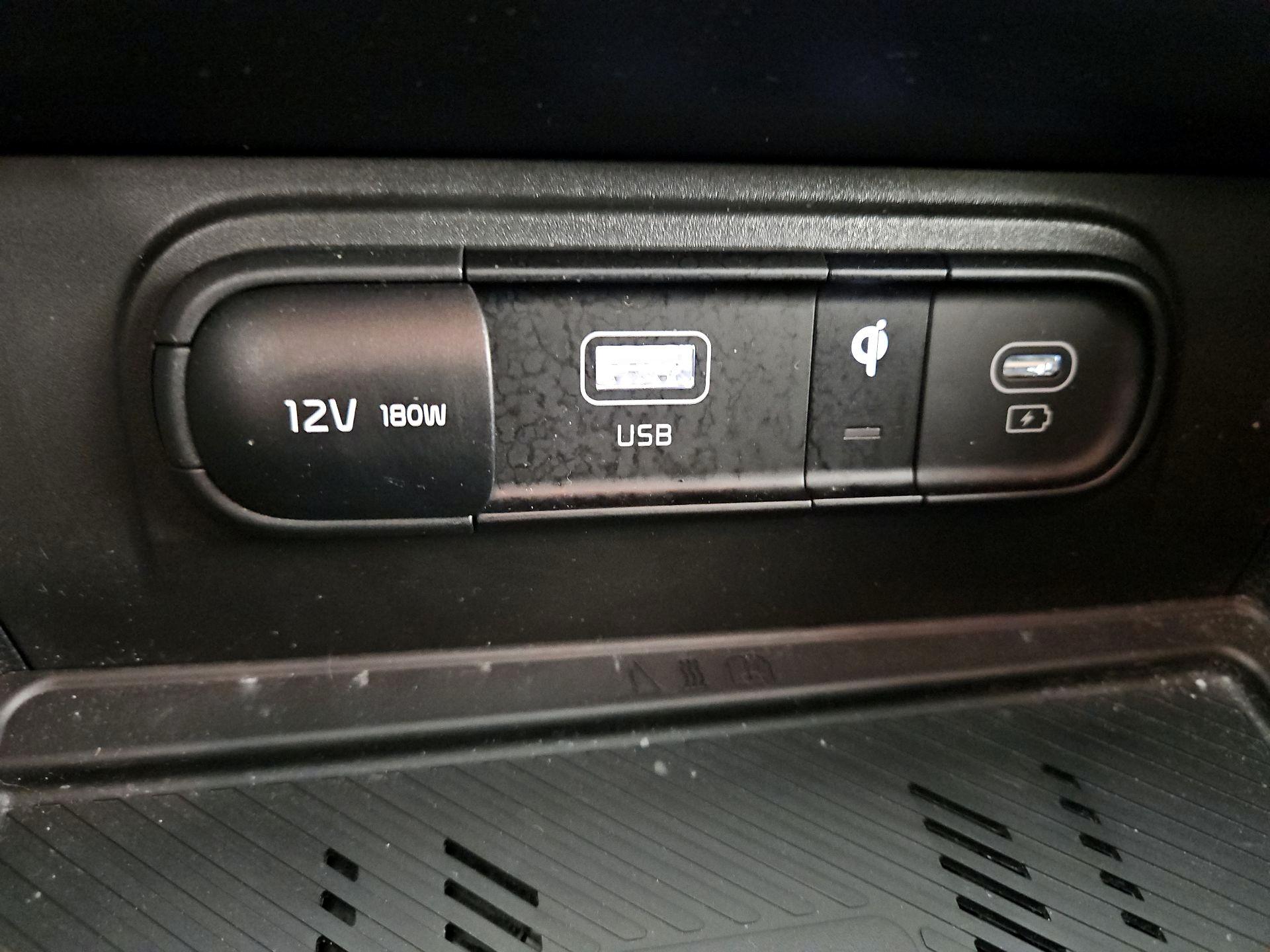 Thumbnail: 2023 Kia Sportage - 19