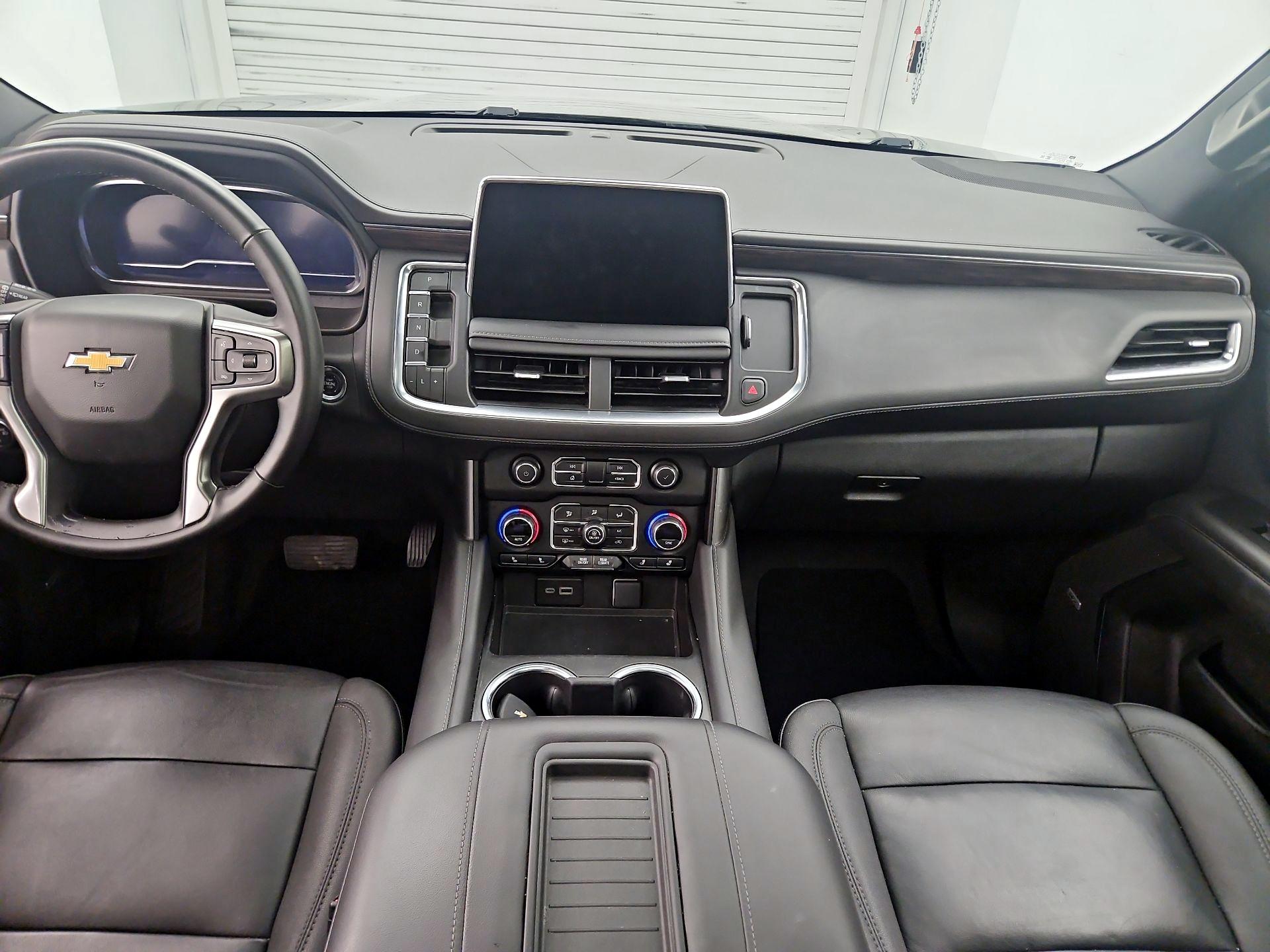 Thumbnail: 2023 Chevrolet Suburban - 9